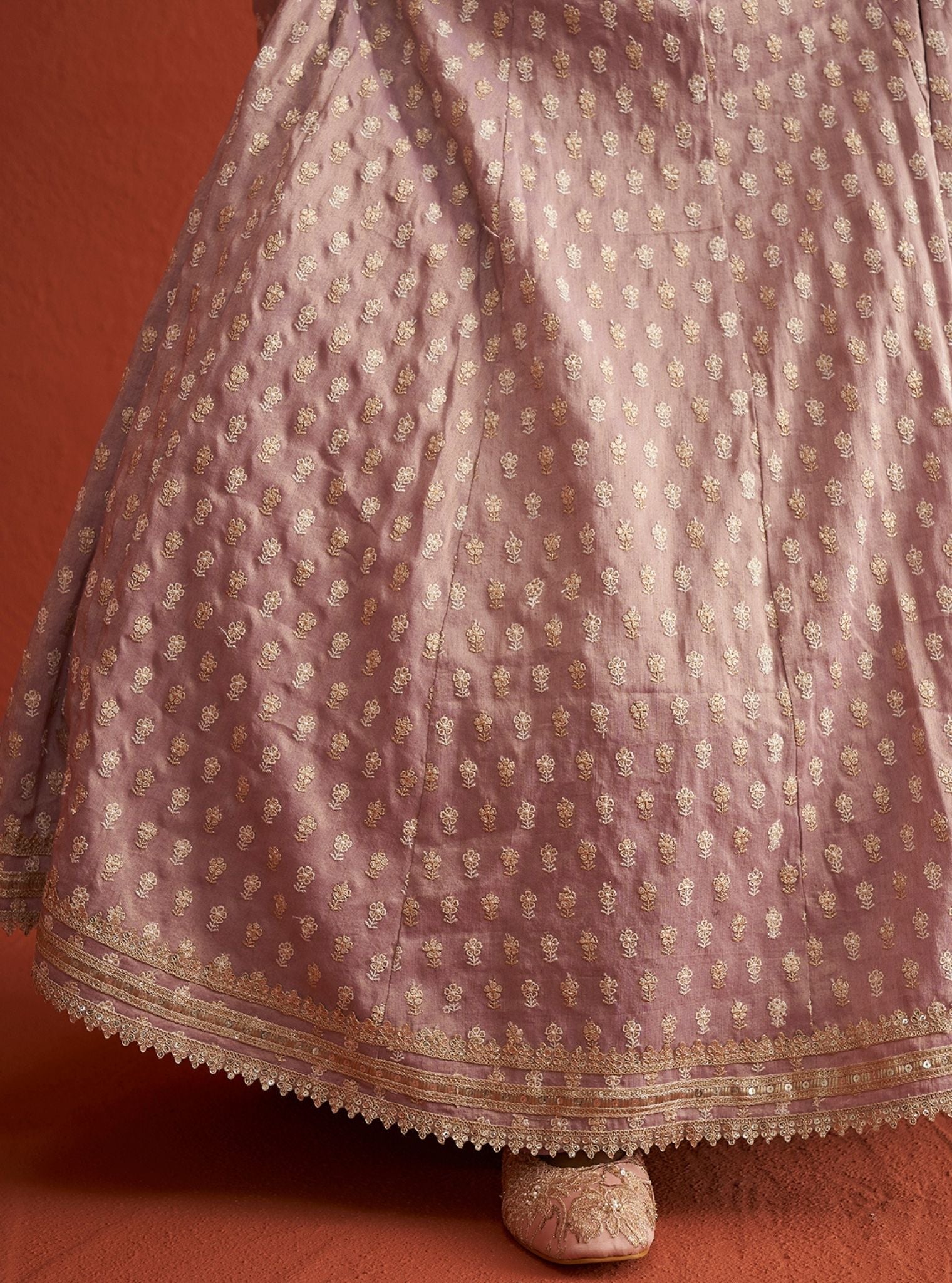 Mulmul Tissue Linen Satin Heeriye Lilac lehenga