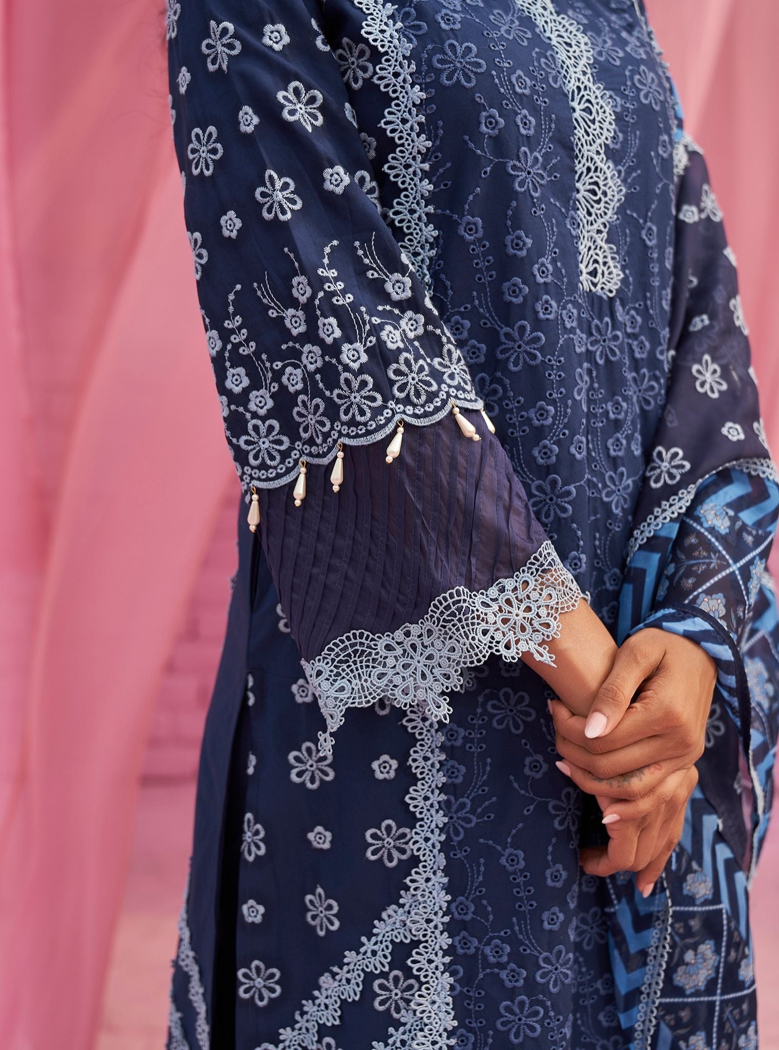 Mulmul Cotton Adhira Navy Kurta With Mulmul Cotton Adhira Navy Pant