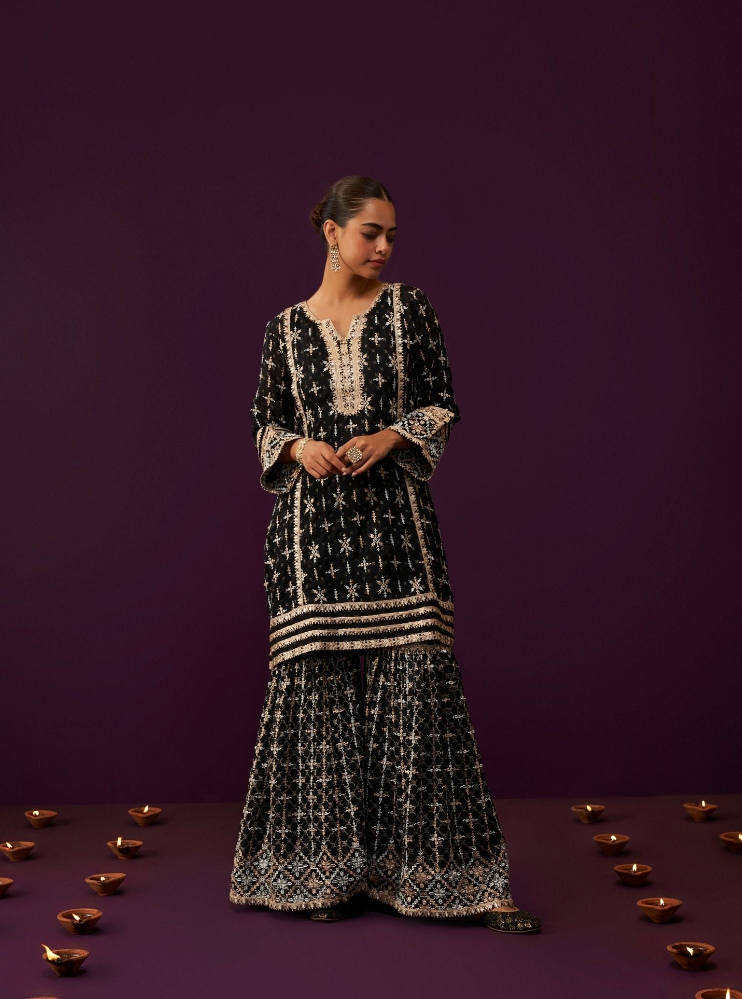 Mulmul Banrasi Mehreen Black Kurta With Mulmul Banrasi Mehreen Black Garara