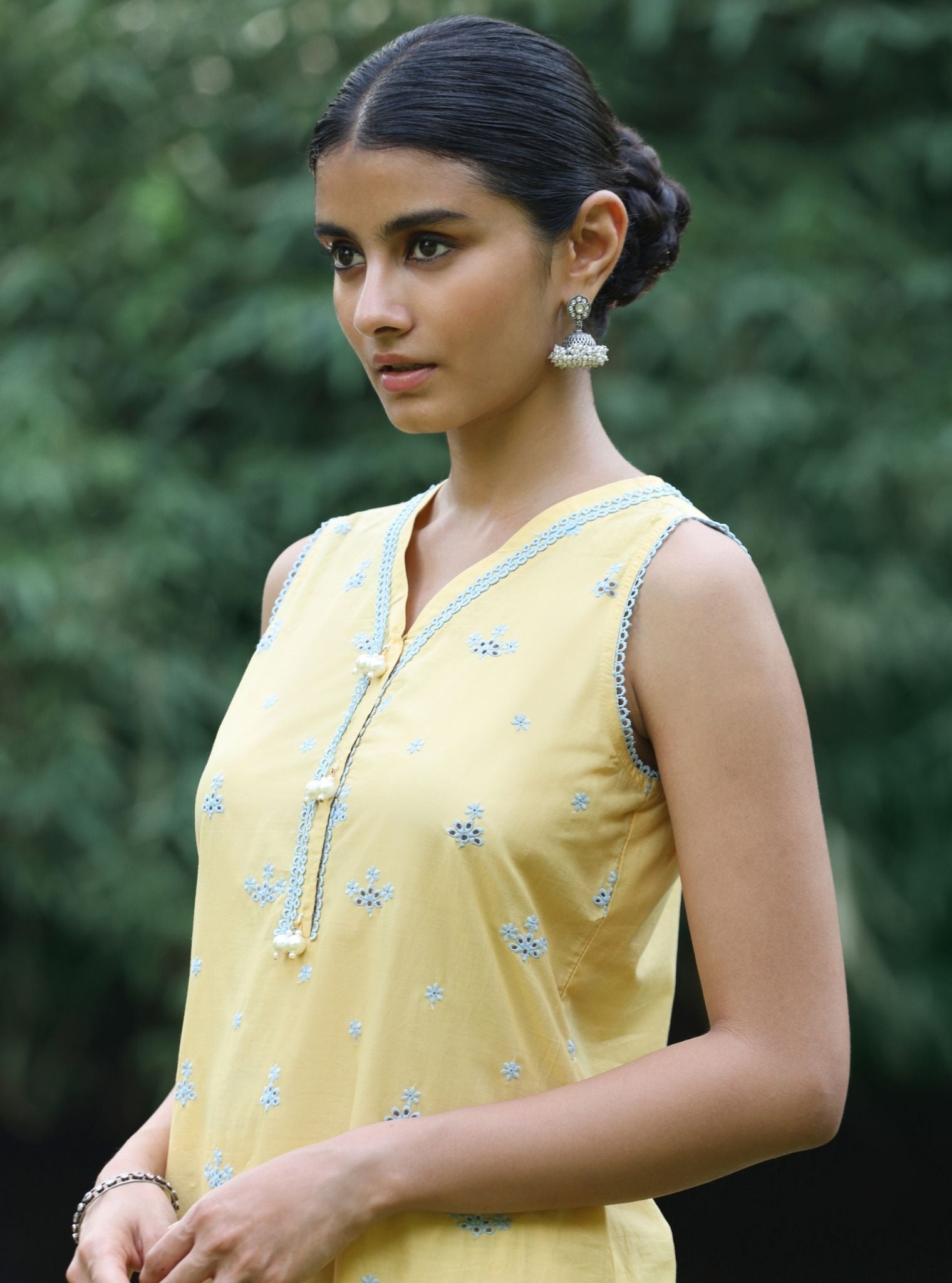 Mulmul Cotton Kora Yellow Kurta With Mulmul Cotton Kora Yellow Pant