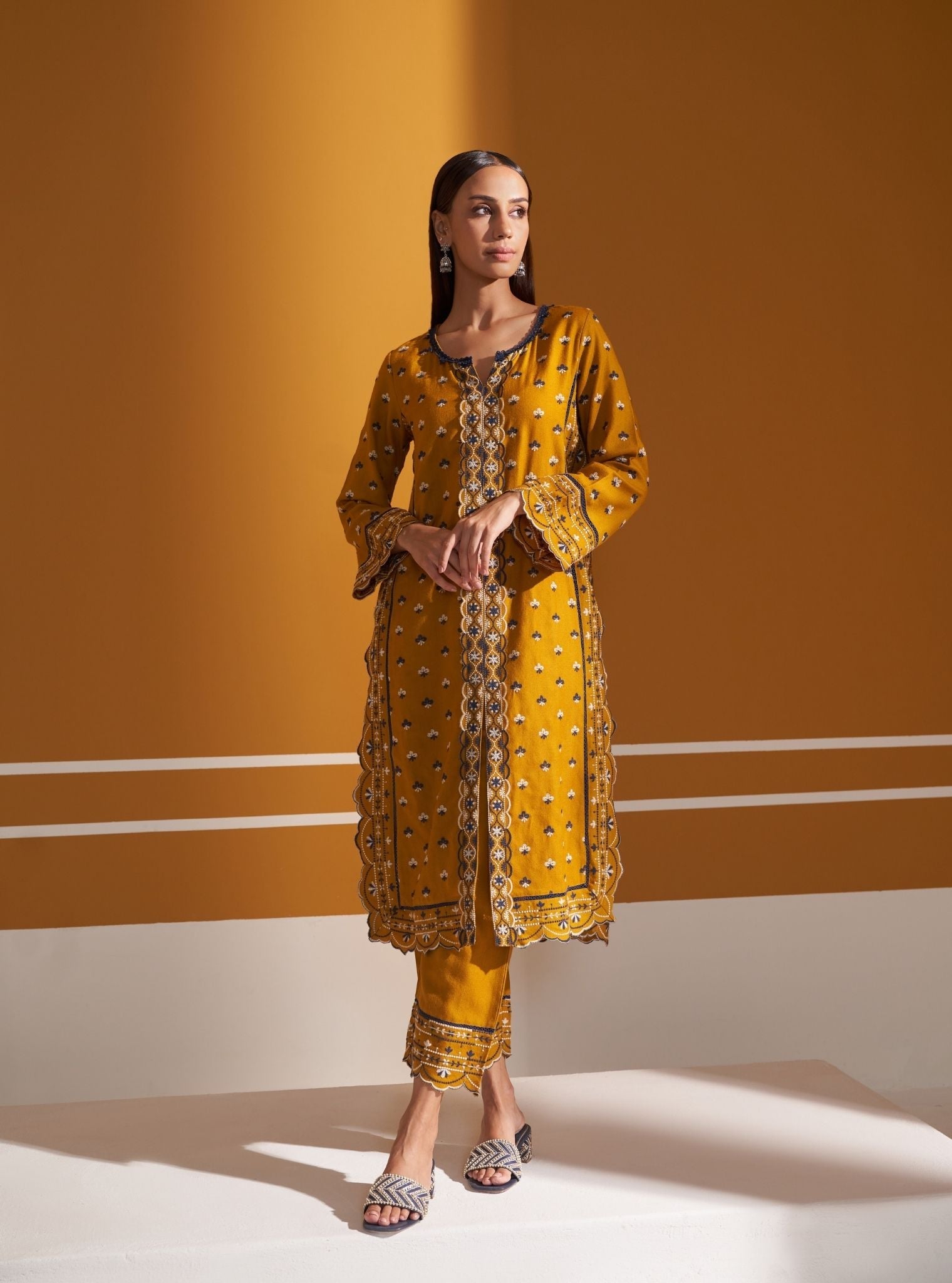 Mulmul Wool Tate Mustard Kurta With Mulmul Wool Tate Mustard Pant