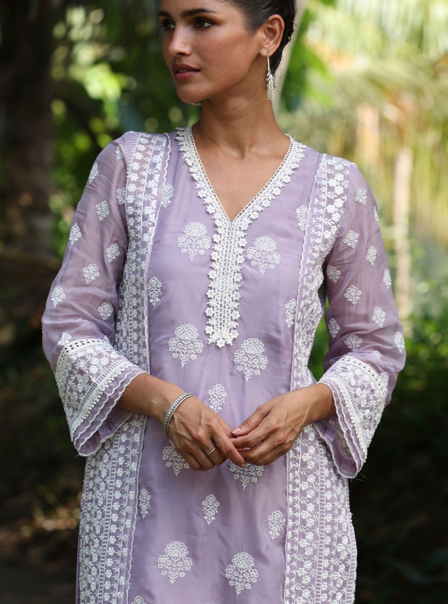 Mulmul Organza Kari Lavender Kurta With Mulmul Cotton Kari Lavender Pant