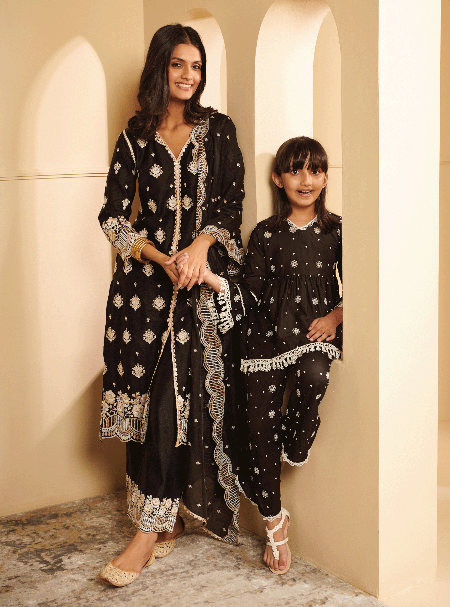 Mulmul Cotton Emme Black Kurta With Emme Black Pyajama