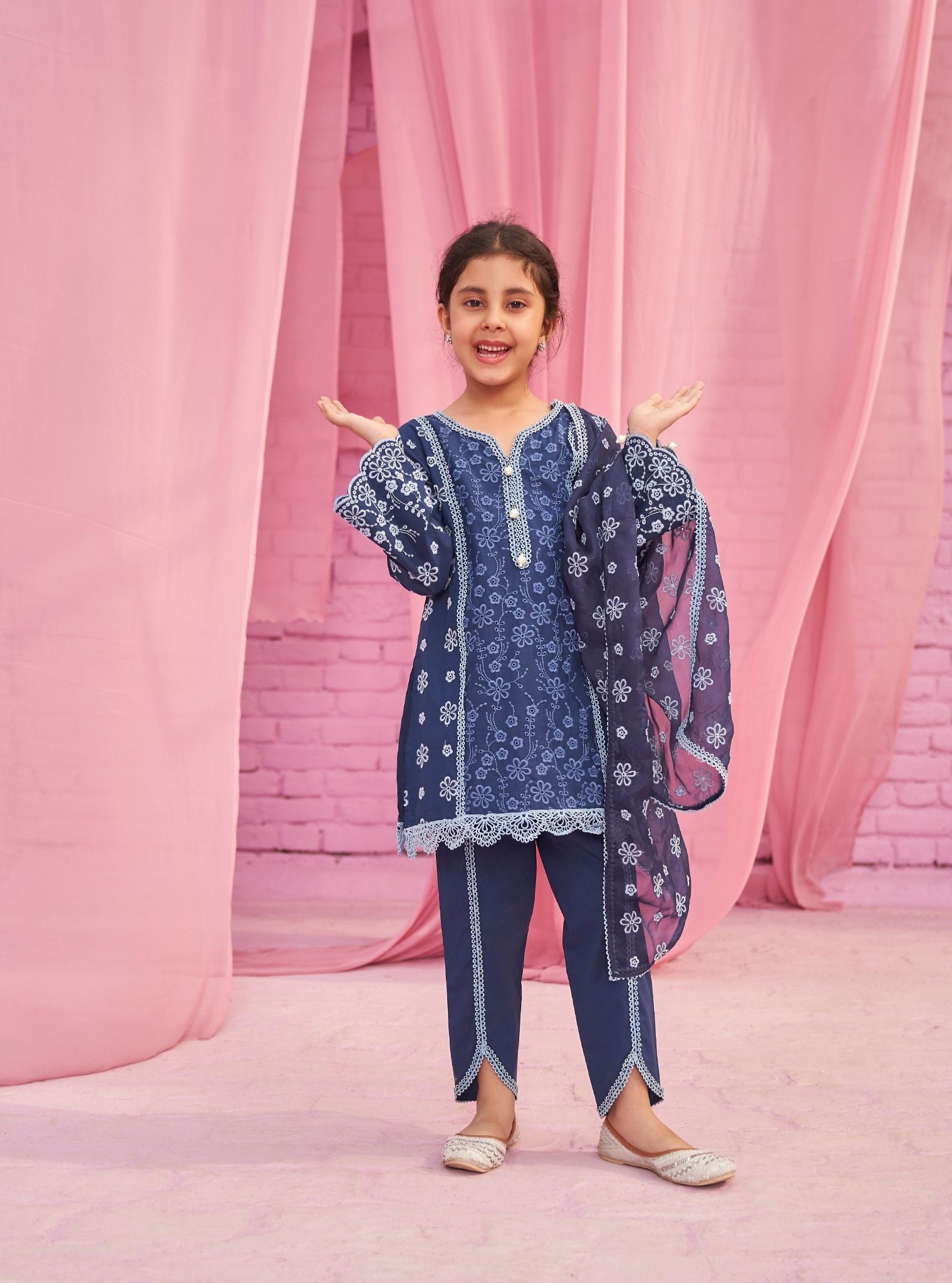 Mulmul Cotton Elin Navy Kurta With Mulmul Cotton Elin Navy Pant