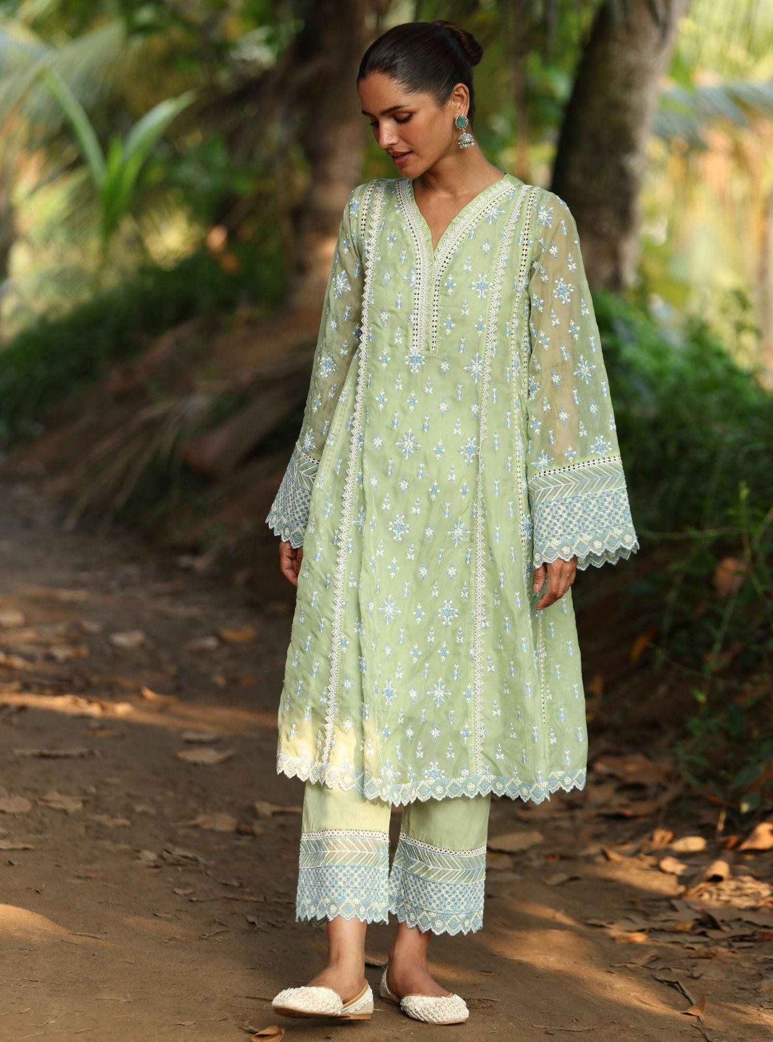 Mulmul Organza Smitha Green Anarkali Kurta With Mulmul Cotton Smitha Green Pant