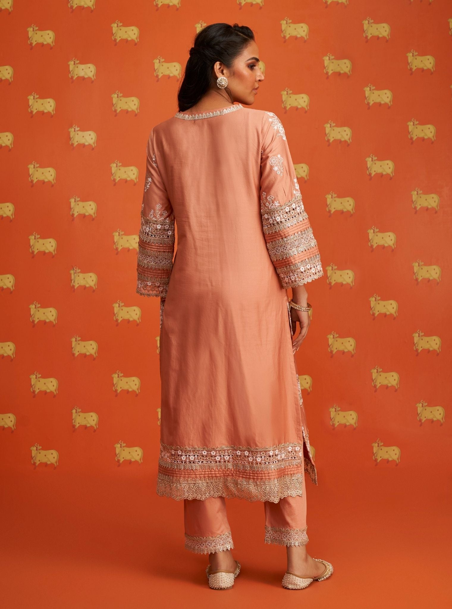 Mulmul Pima Satin Nalin Peach Kurta With Mulmul Pima Satin Nalin Peach Pant