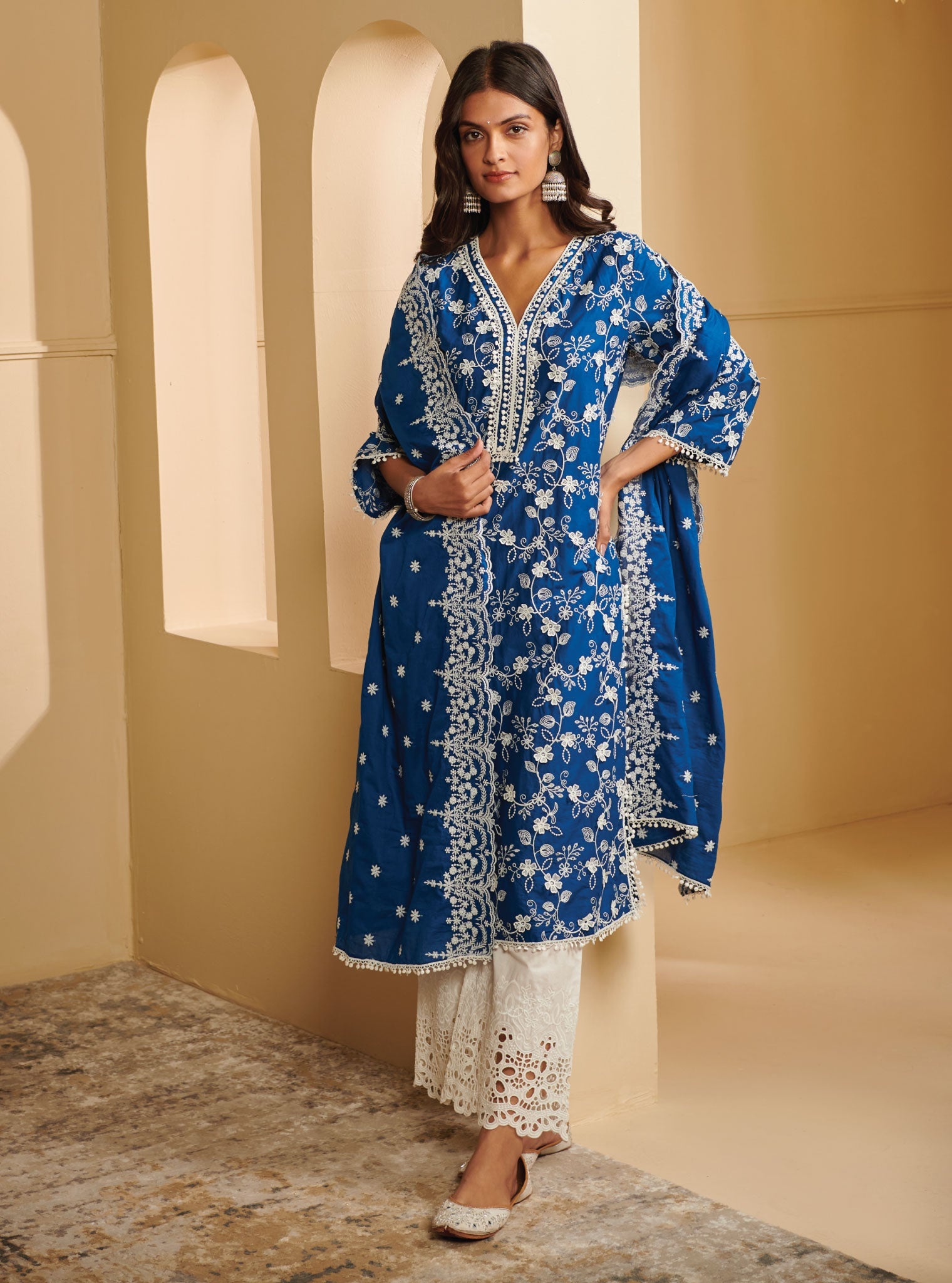 Mulmul Cotton Tahira Navy Kurta With Mulmul Cotton Rylee White Palazzo