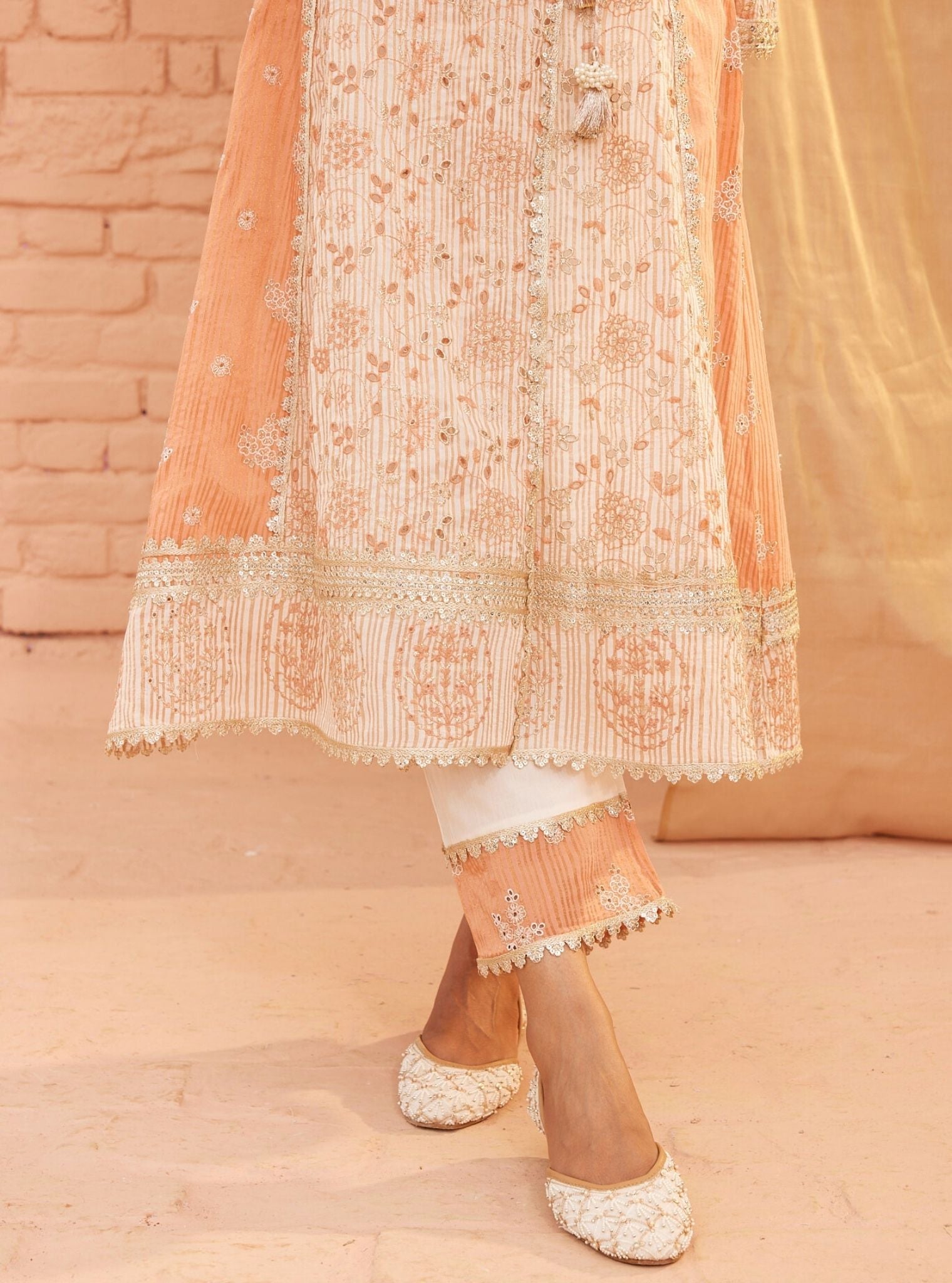 Mulmul Banarsi Vanessa Off White Anarkali Kurta With Mulmul Cotton Vanessa Off White Pant