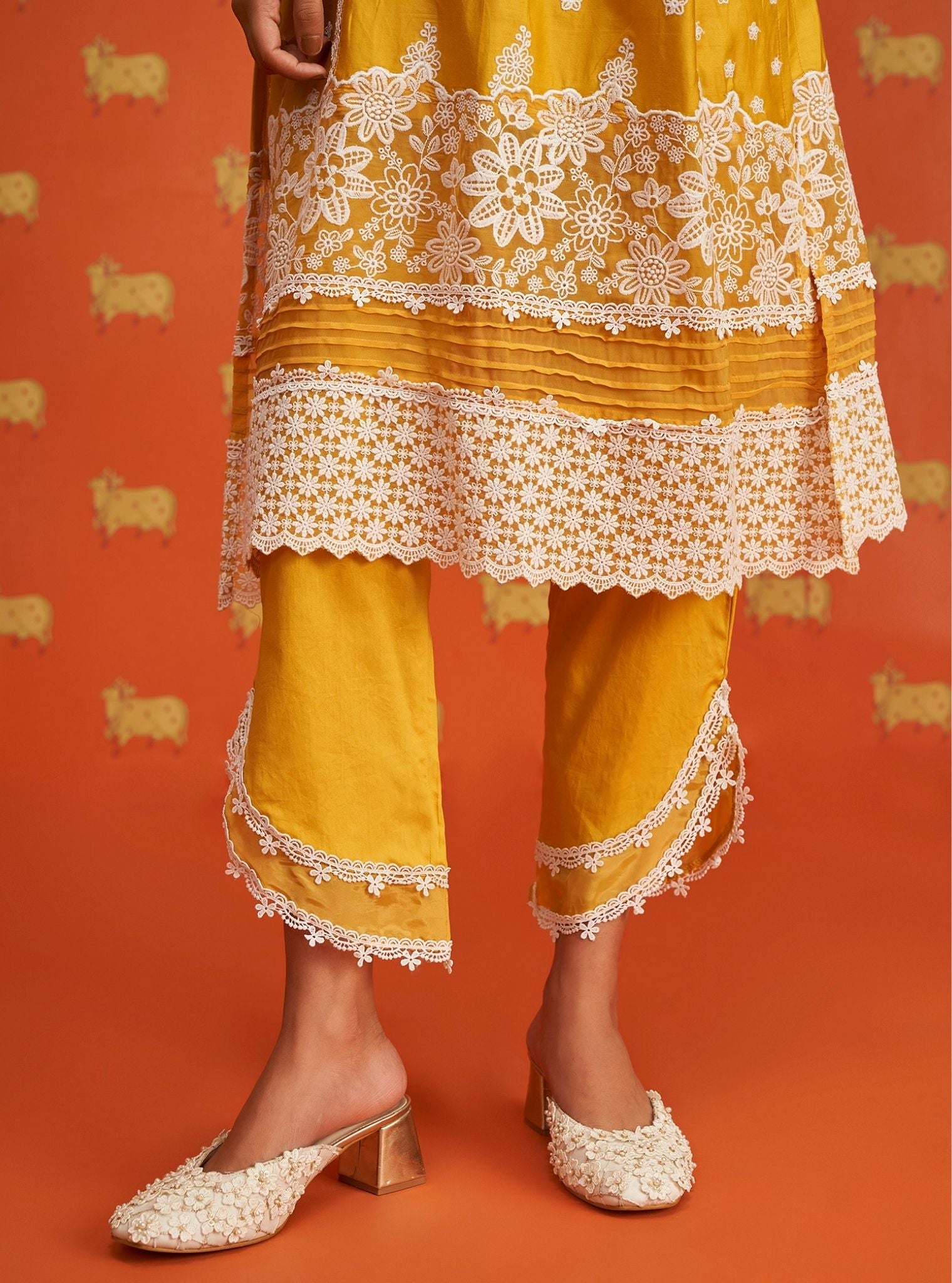 Mulmul Pima Satin Piti Yellow Kurta With Mulmul Pima Satin Piti Yellow Pant