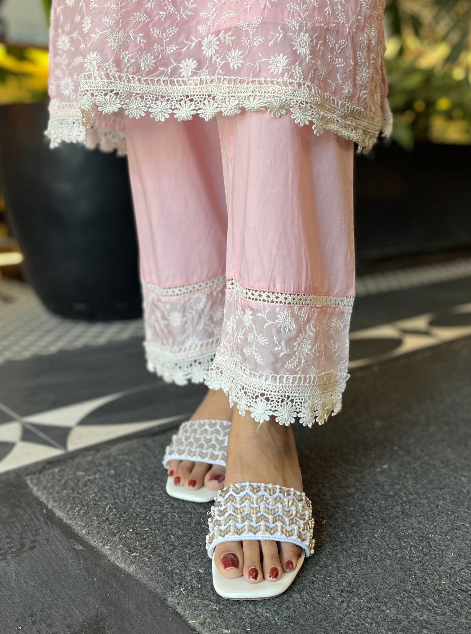 Mulmul Organza Ally Pink Kurta With Mulmul Cotton Ally Pink Pant