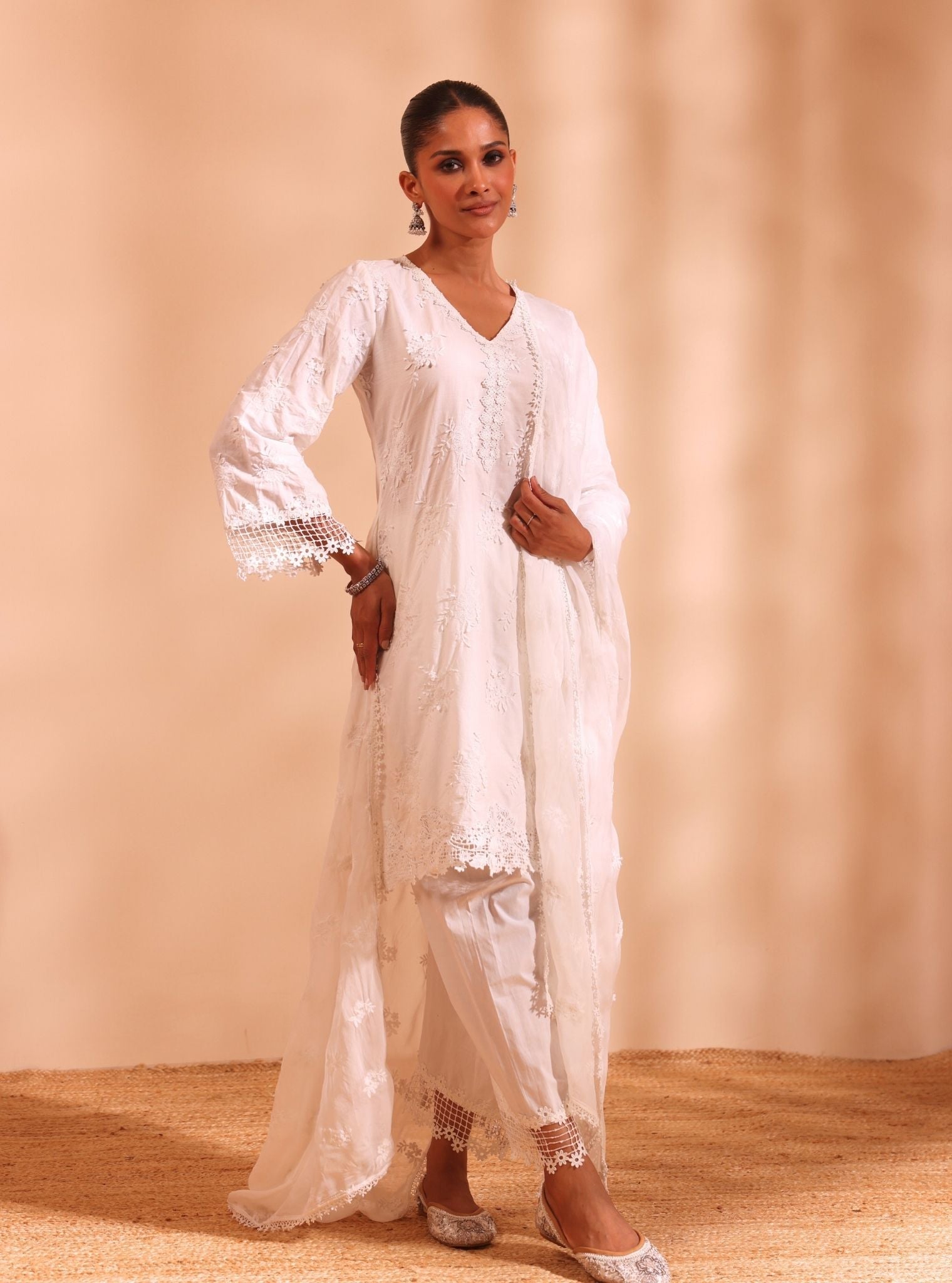 Mulmul Cotton Print Yamya White Kurta With Mulmul Cotton Yamya White Pant