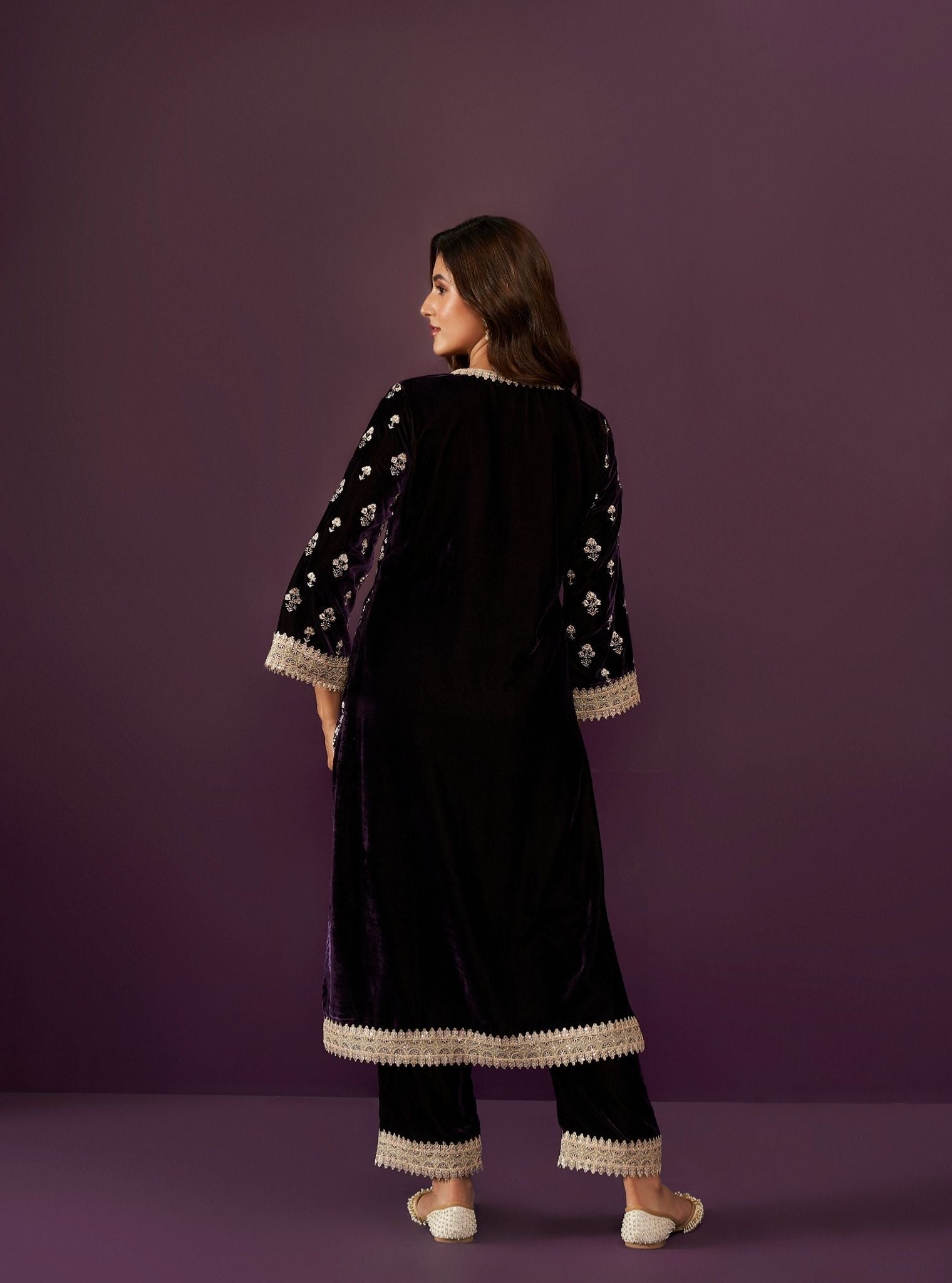 Mulmul Velvet Sade Purple Kurta With Mulmul Velvet Sade Purple Pant