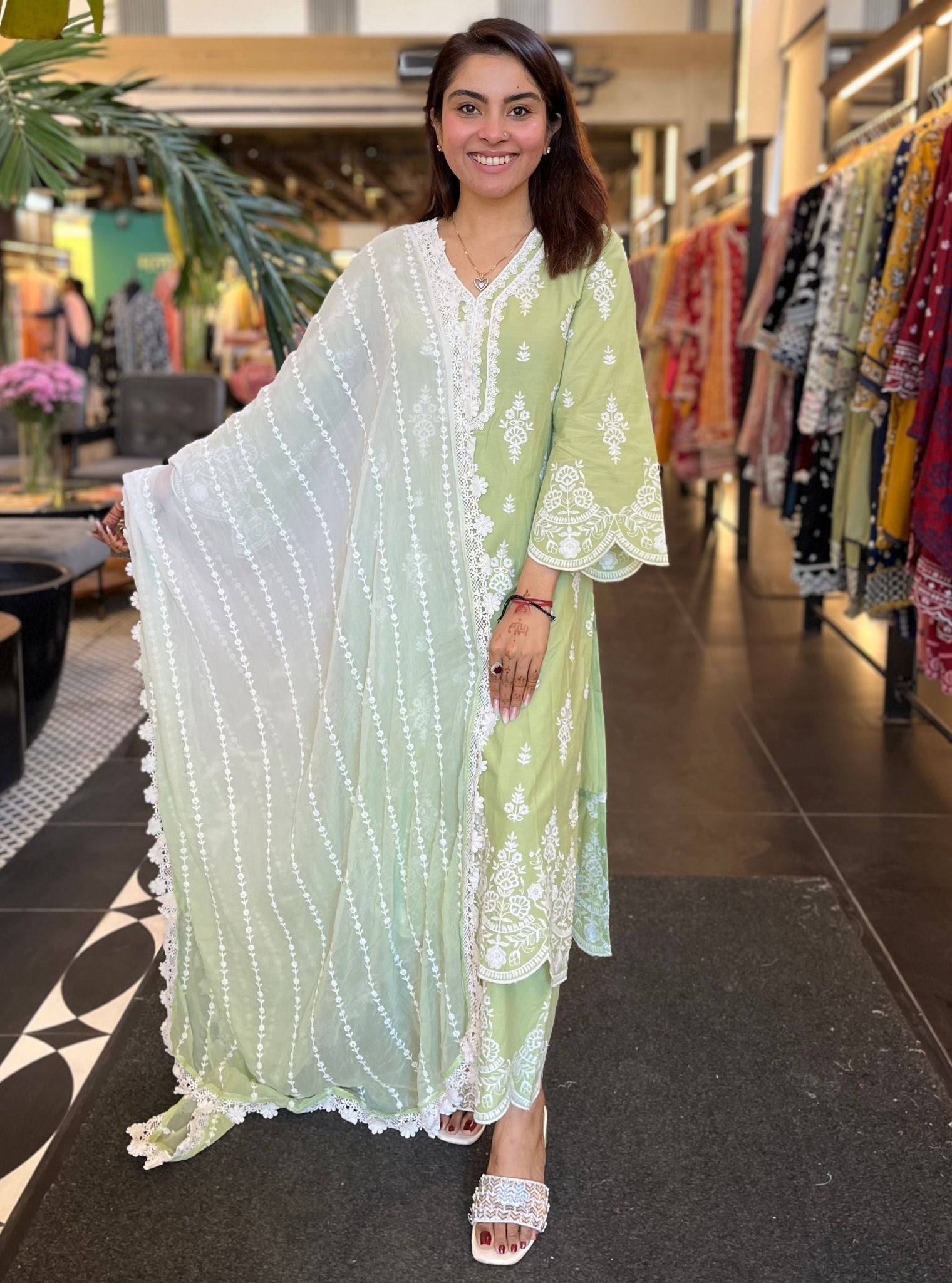 Mulmul Cotton Isana Green Kurta With Mulmul Cotton Isana Green Pant