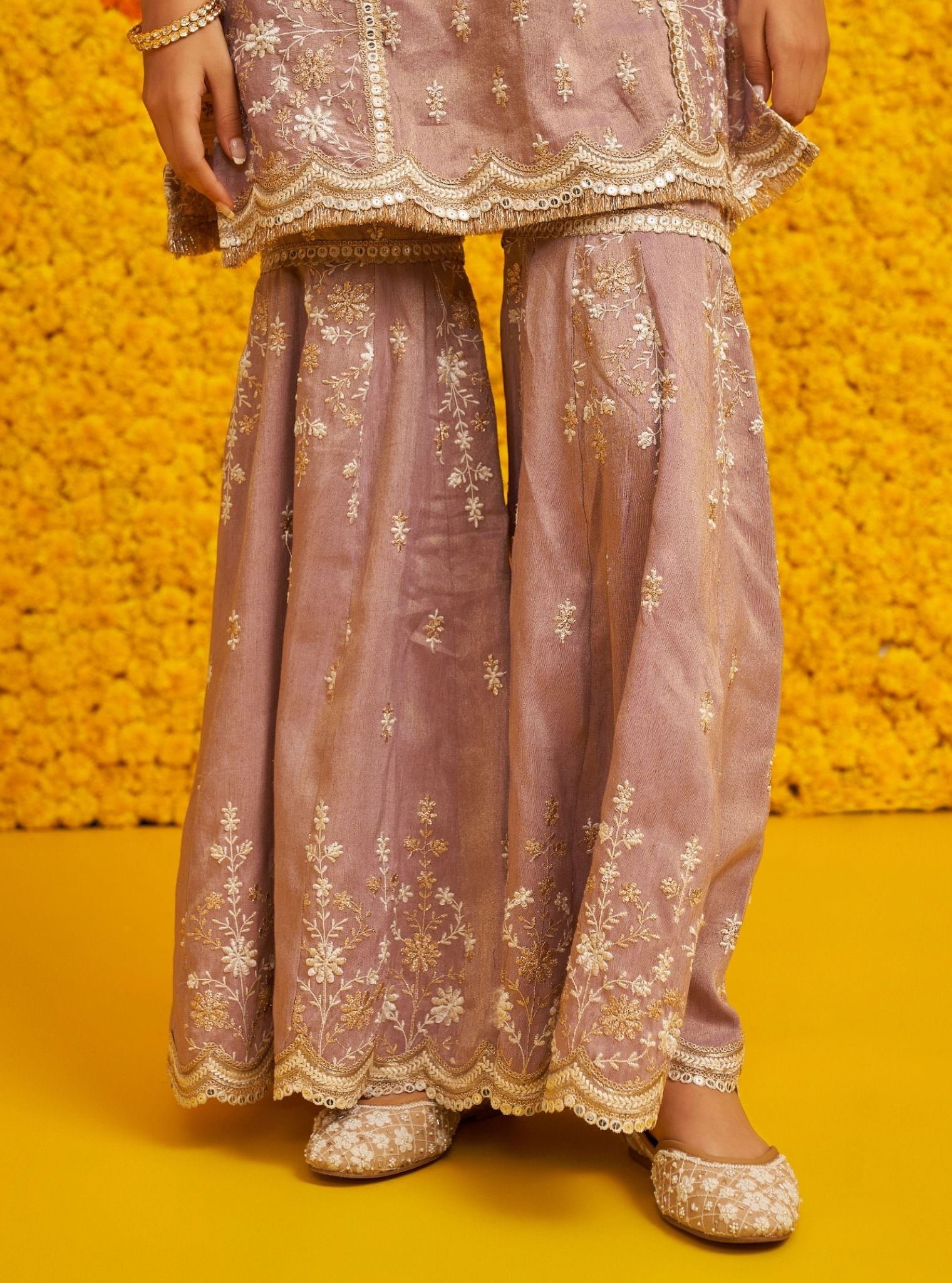 Mulmul Tissue Linen Satin Satranga Lilac Kurta With Mulmul Tissue Linen Satin Satranga Lilac Pant