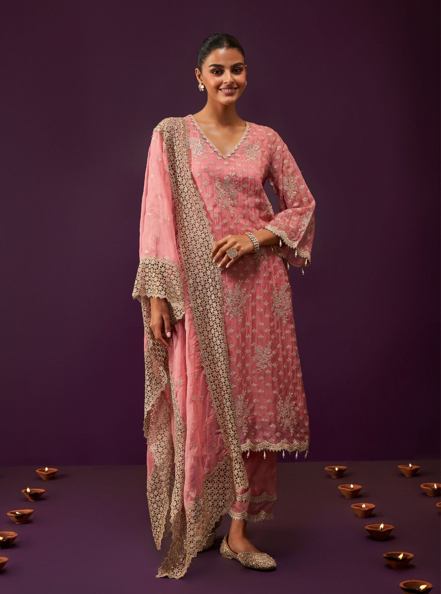 Mulmul Organza Suwanni Mauve Kurta With Mulmul Organza Suwanni Mauve Pant