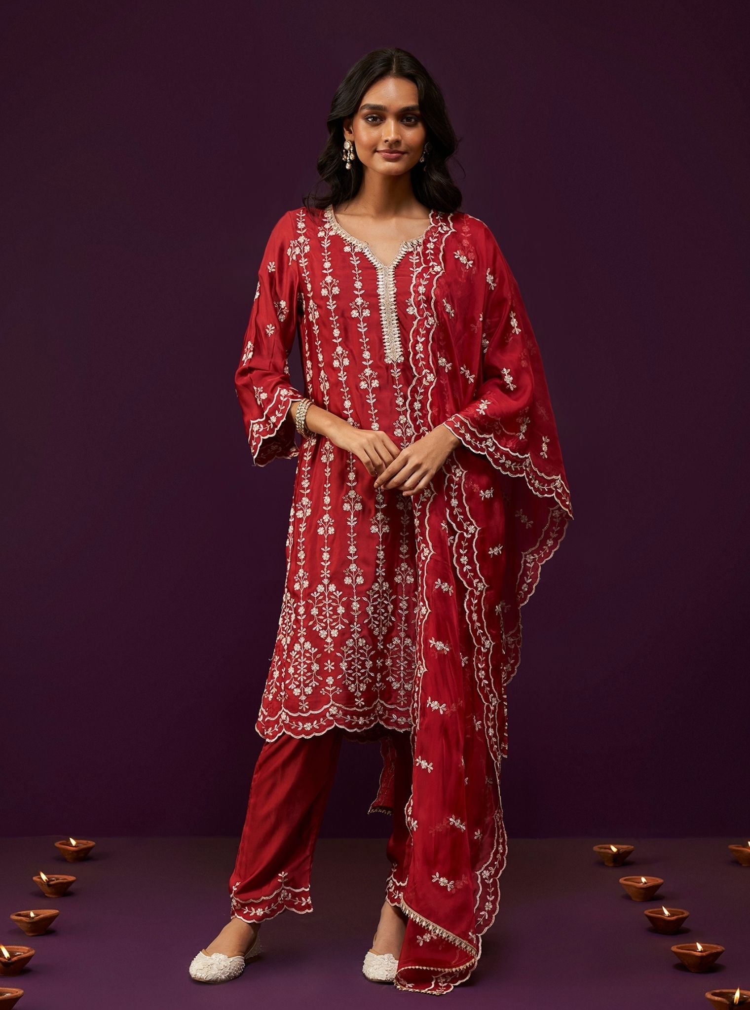 Mulmul Cupro Satin Tasanee Red Kurta With Mulmul Cupro Satin Tasanee Red Pant