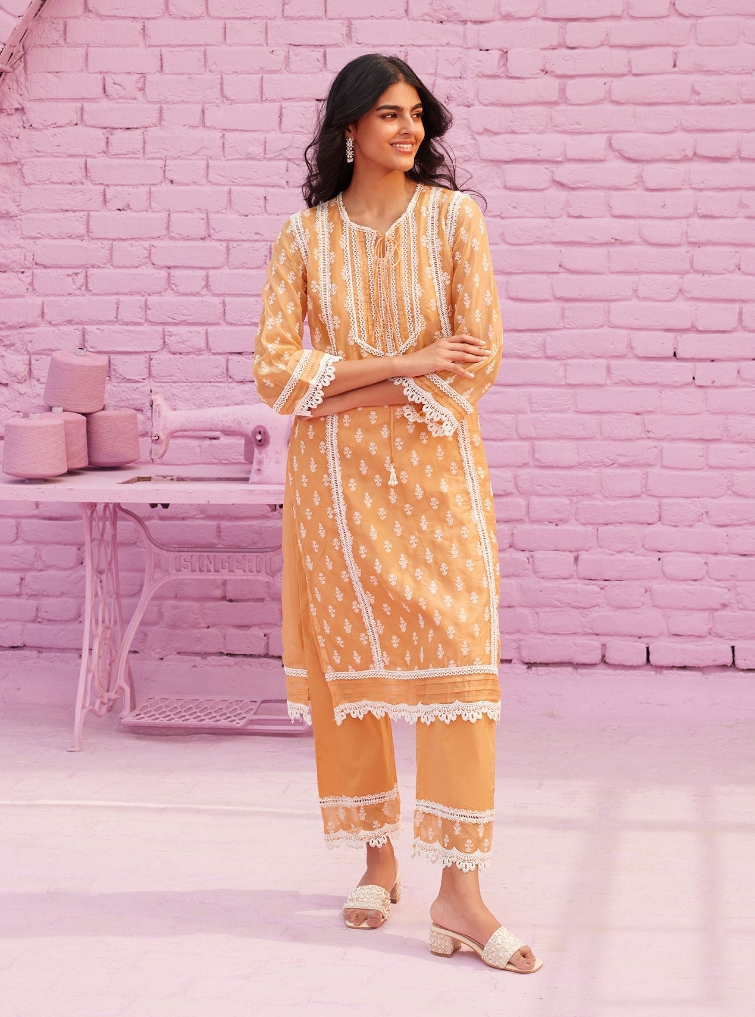 Mulmul Oganza Aarina Orange Kurta With Mulmul Cotton Aarina Orange Pant