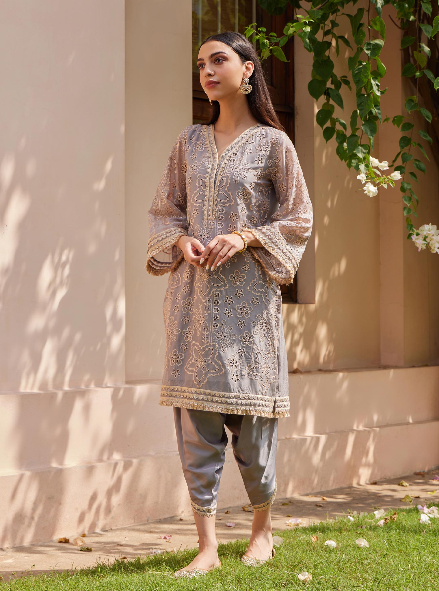 Mulmul Organza Ekani Grey Kurta with Mulmul Cupro Ekani Grey Salwar