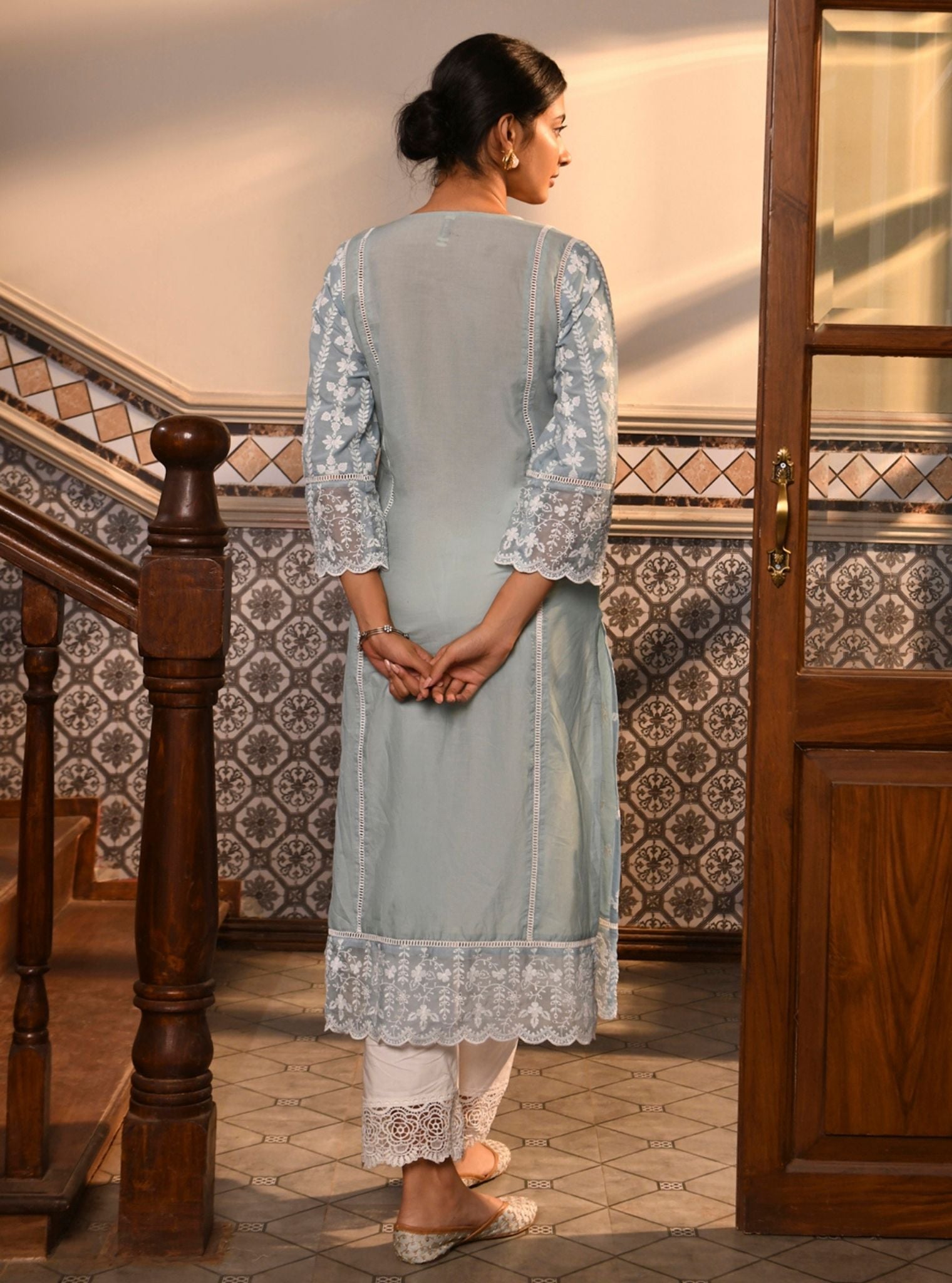 Mulmul Cotton Arpina Blue Kurta With Mulmul Cotton Floral Chemical Lace White Pant