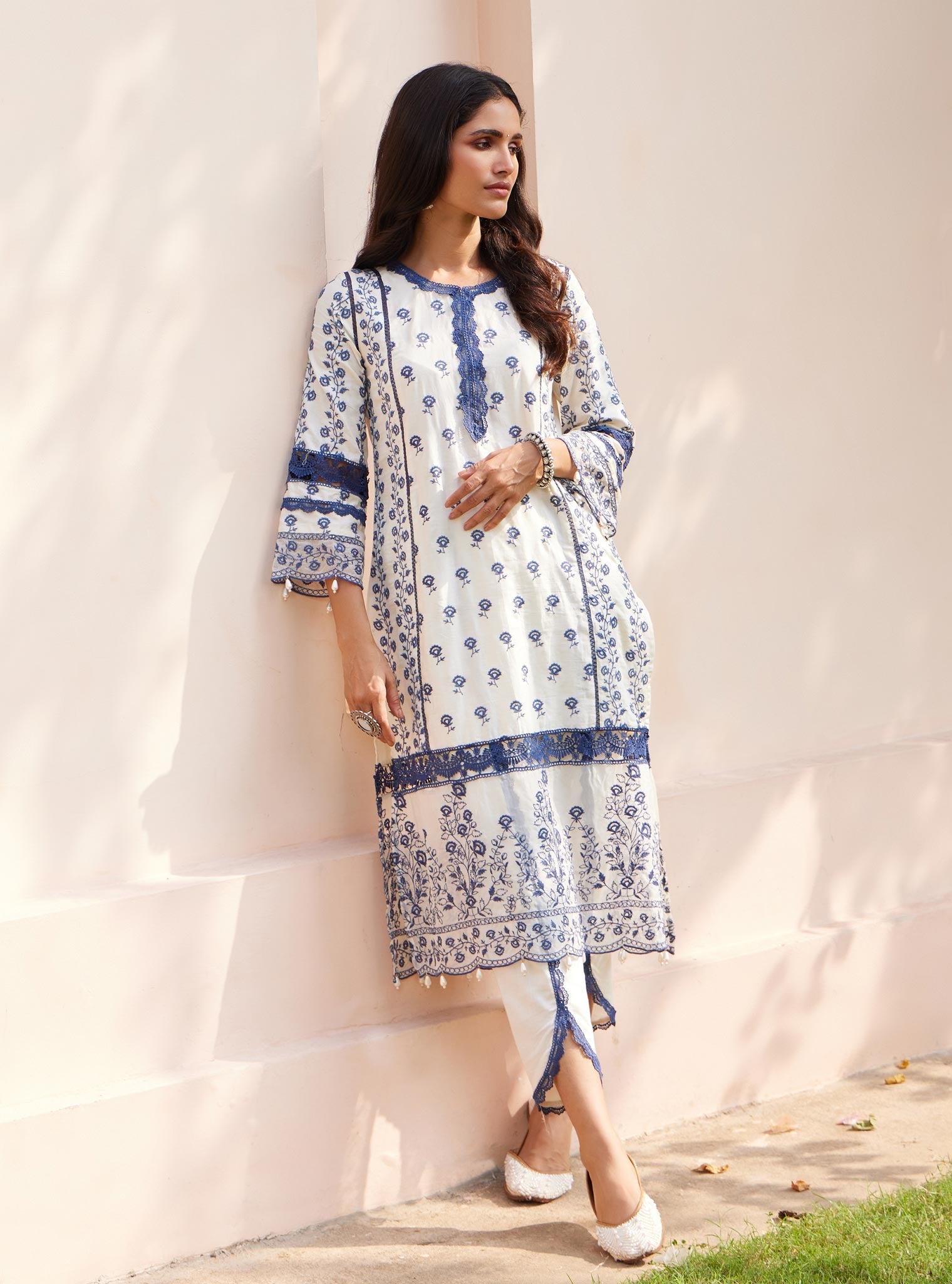 Mulmul Pima Svasti Off white Kurta with Mulmul Pima Svasti Off white Pant