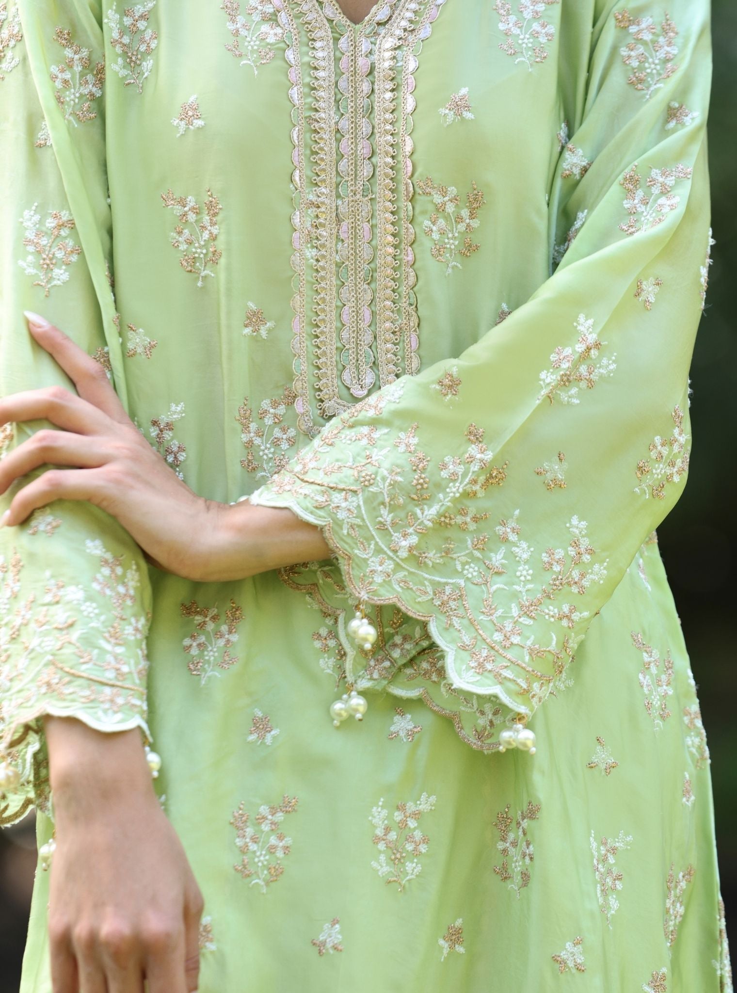 Mulmul Cupro Satin Mangalam Green Kurta With Mulmul Cupro Satin Mangalam Green Pant