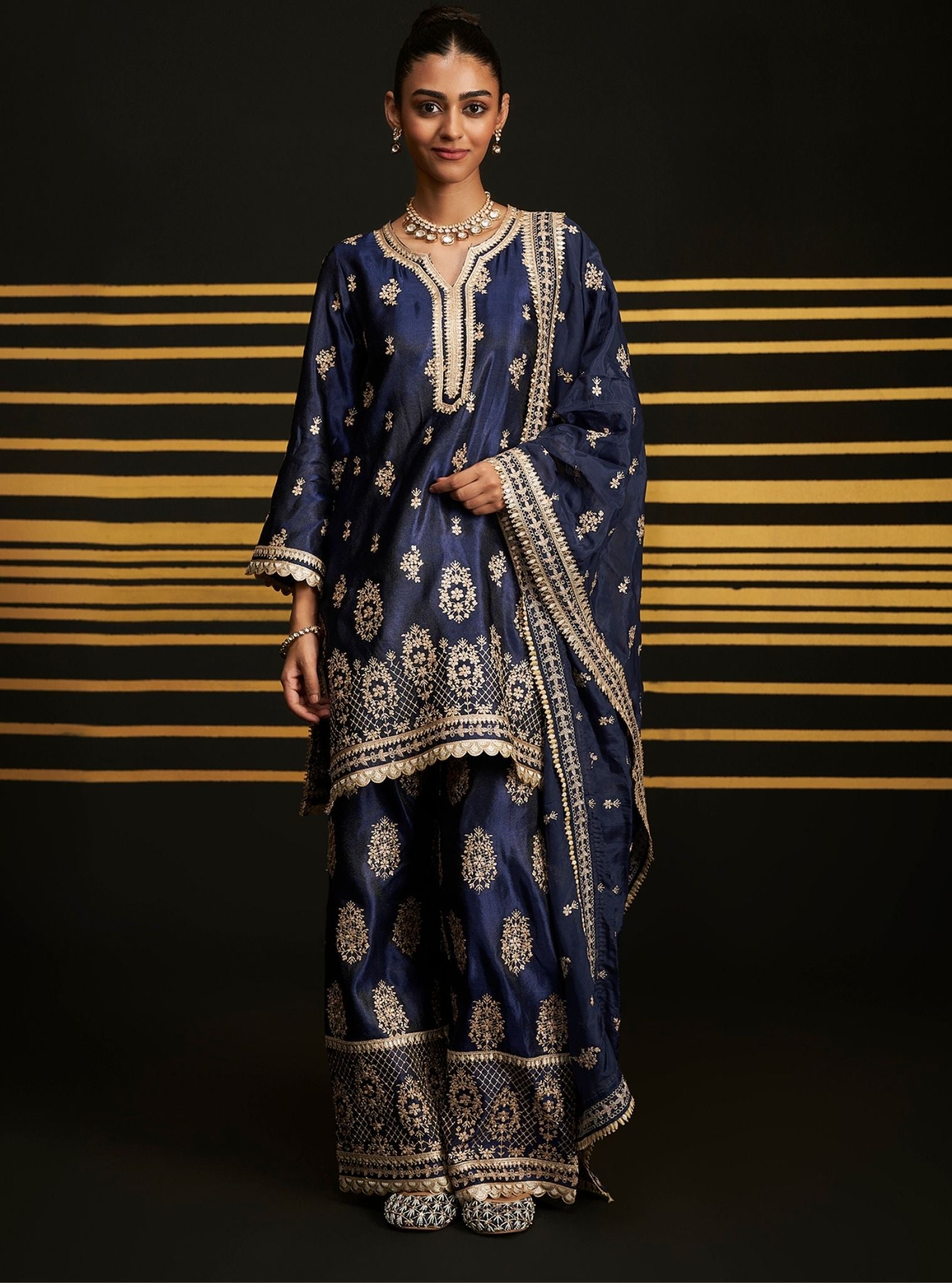 Mulmul Luxe Tissue Vaari Navy Kurta With Mulmul Luxe Tissue Vaari Navy Pant