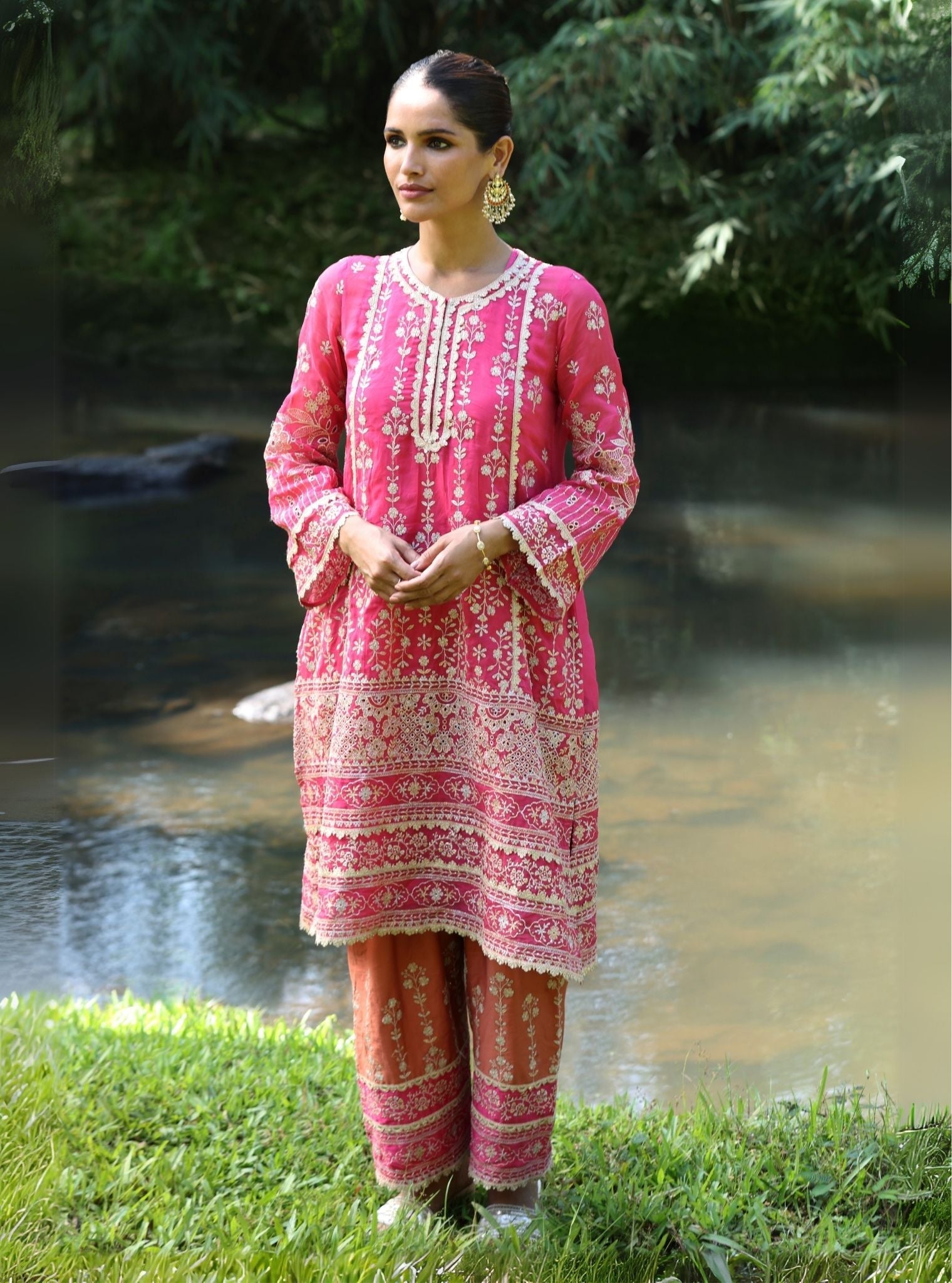 Mulmul Organza Kali Fuschia Kurta With Mulmul Pima Satin Kali Fuschia Pant