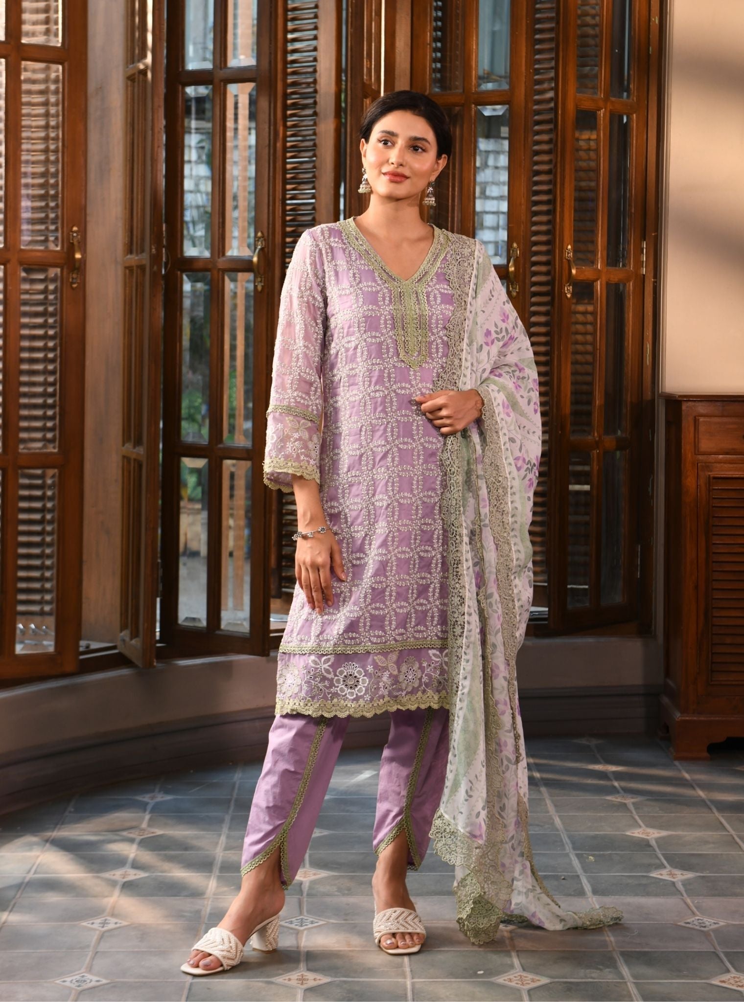 Mulmul Organza Ayten Lavender Kurta With Mulmul Cotton Ayten Lavender Pant