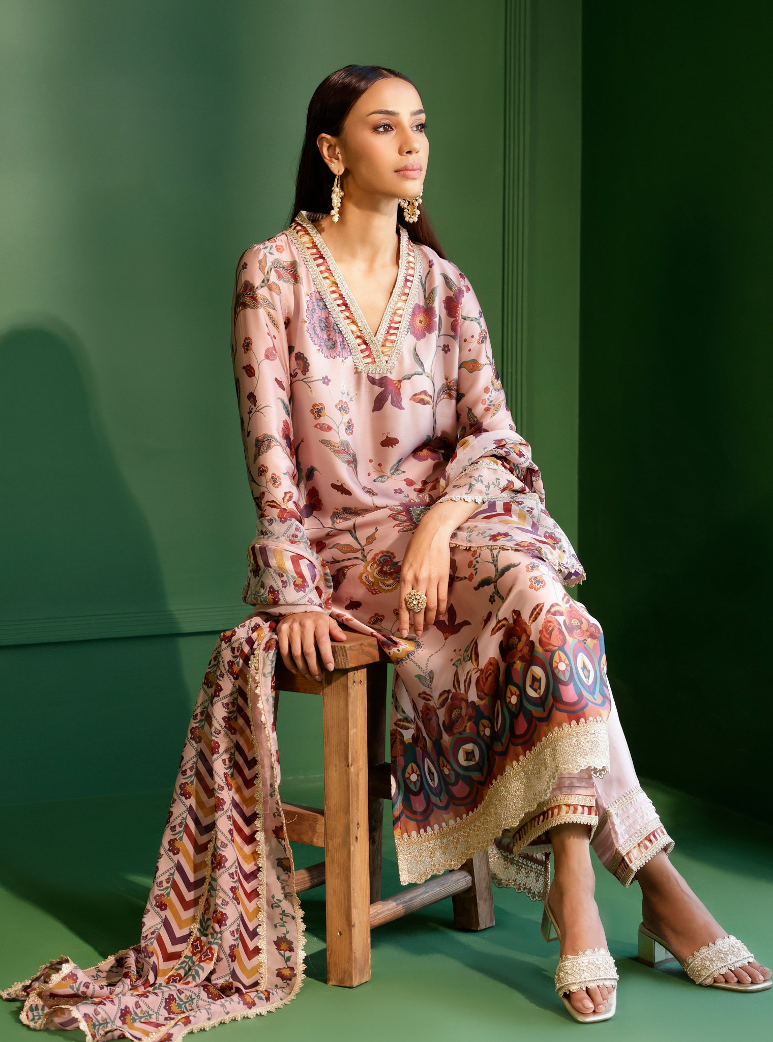 Mulmul Cupro Satin Printed Diantha Light Pink Kurta With Mulmul Cupro Satin Printed Diantha Light Pink Pant