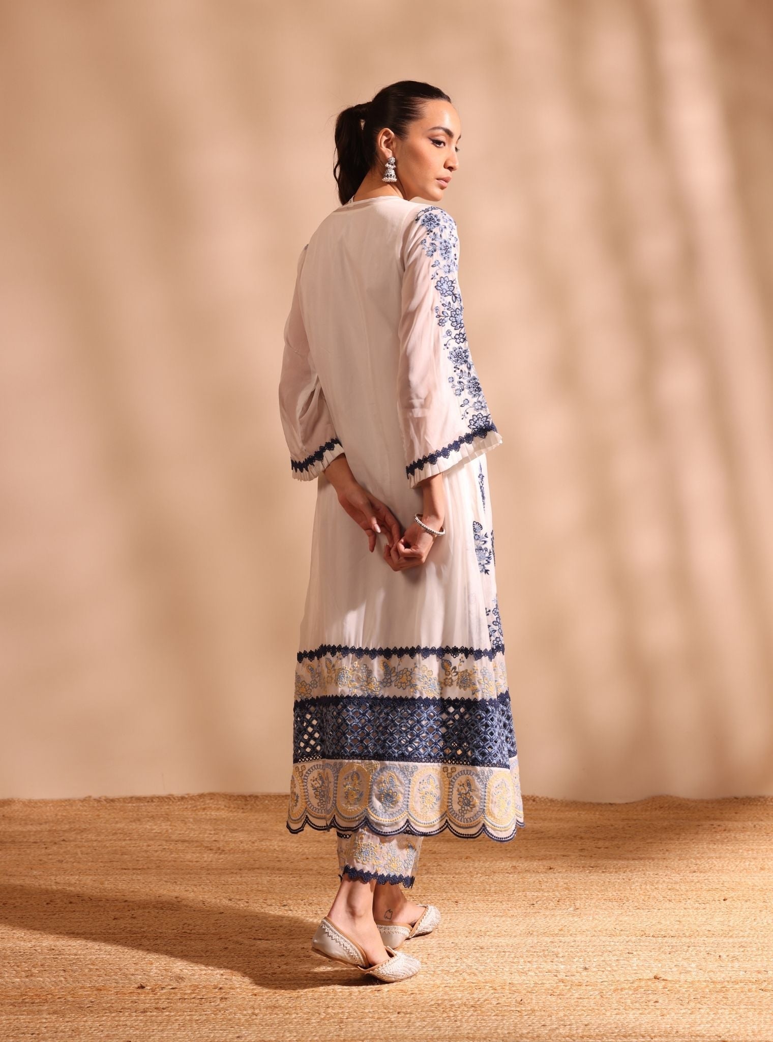 Mulmul Organza Valara White Kurta With Mulmul Cotton Valara White Pant