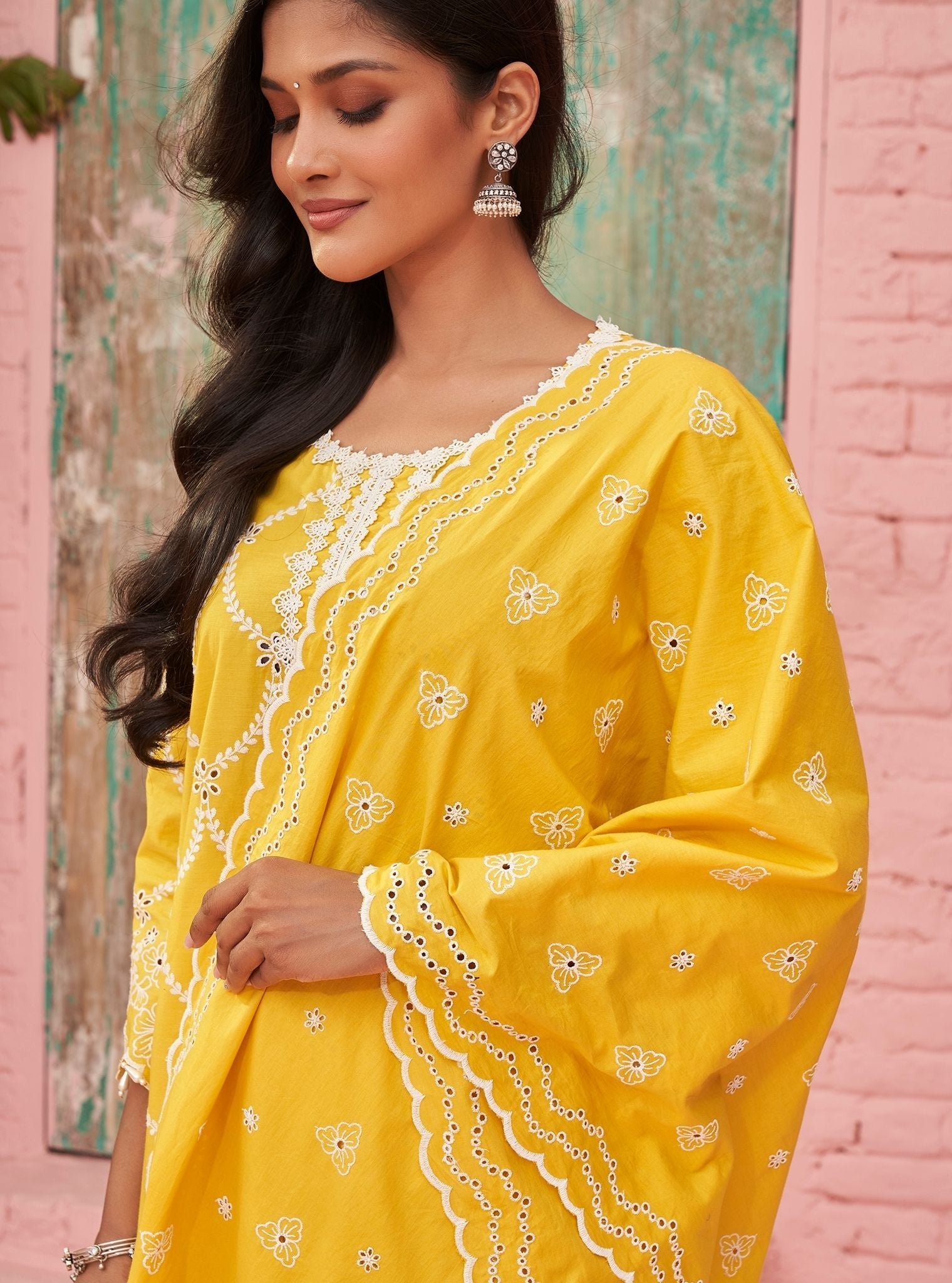 Mulmul Cotton Aashay Yellow Kurta With Mulmul Cotton Aashvi White Pant