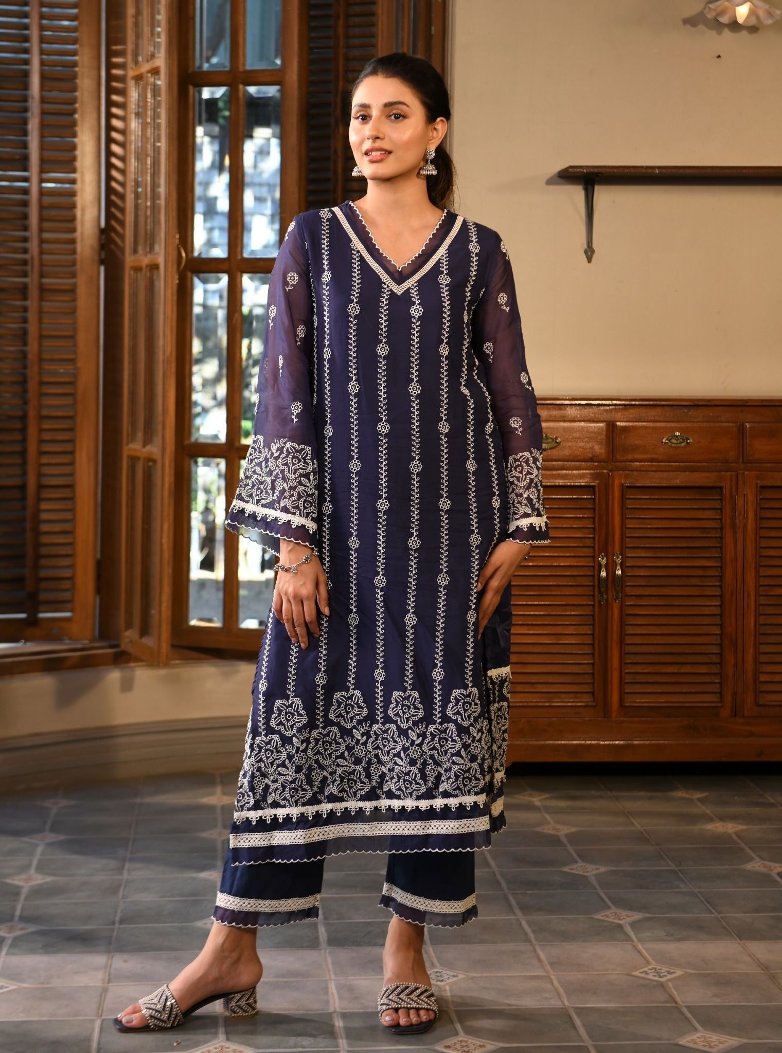 Mulmul Organza Parisa Navy Kurta With Mulmul Cotton Parisa Navy Pant