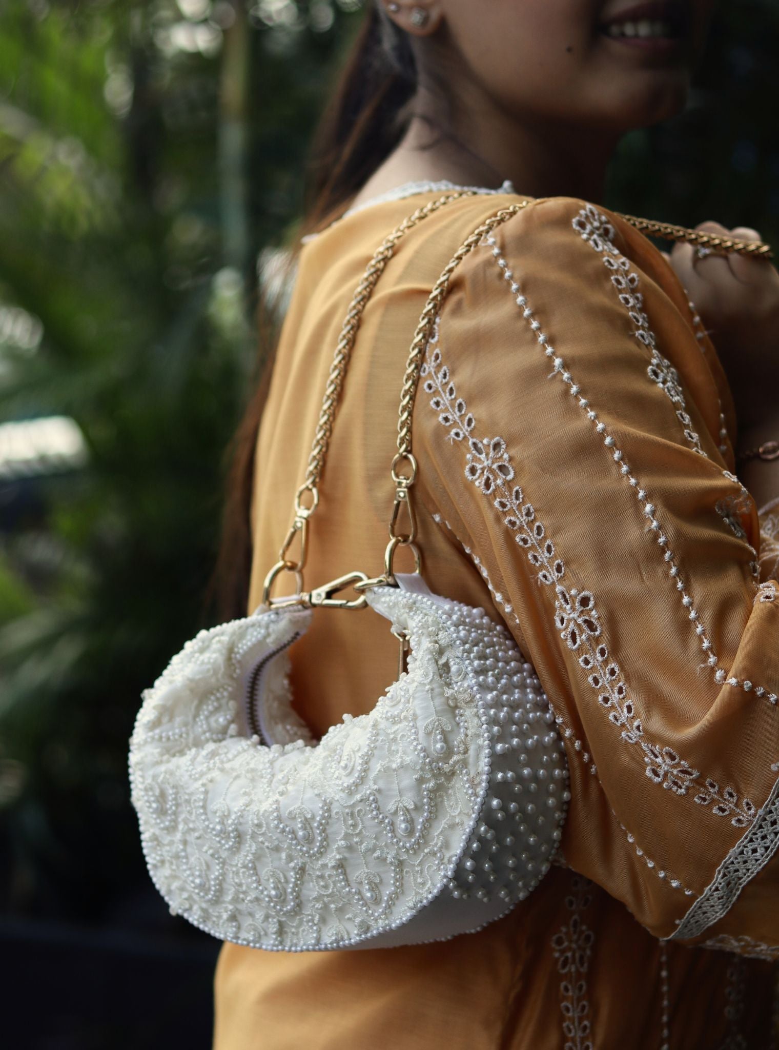 Mulmul Saaba White Moon Bag