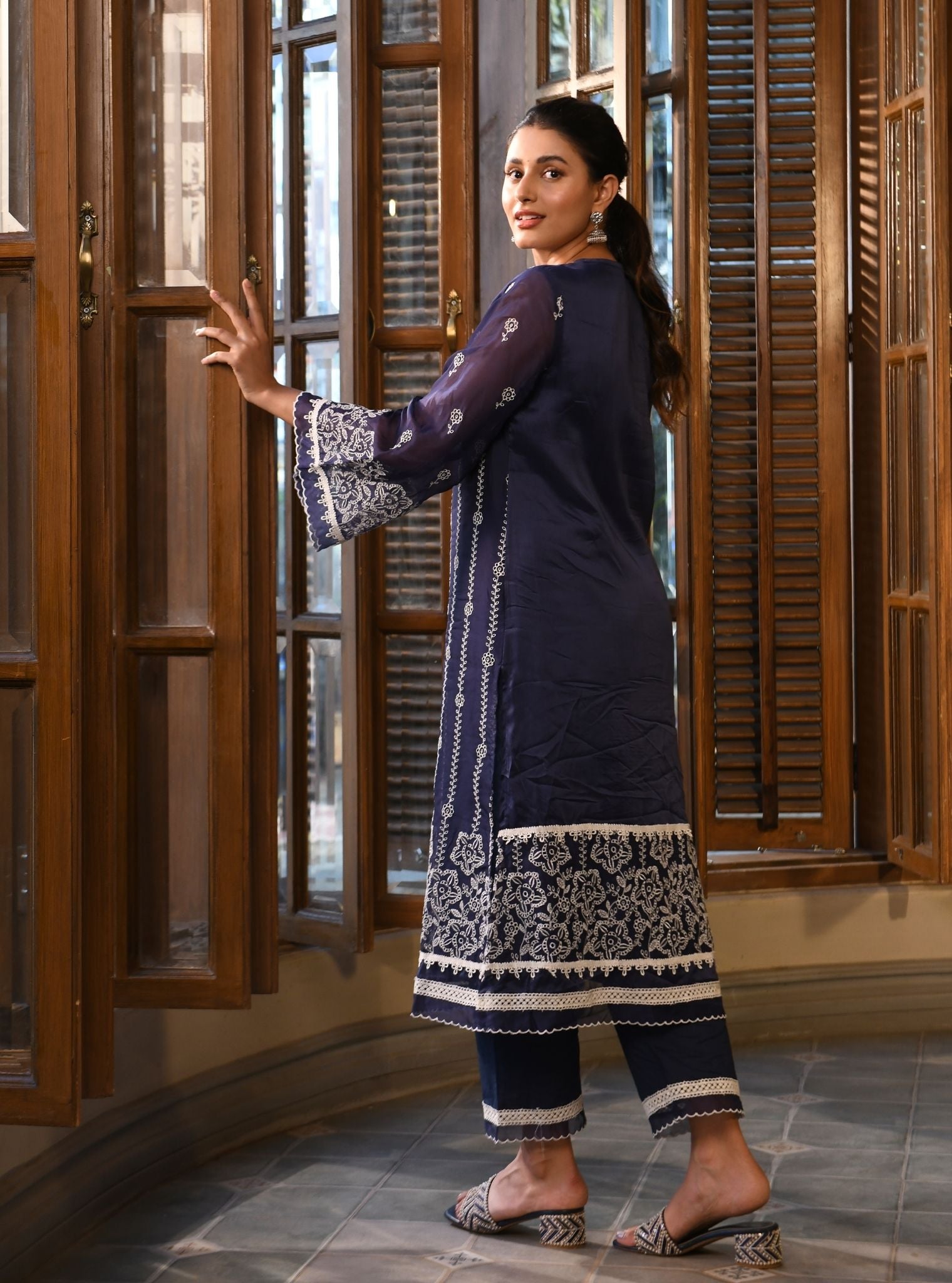 Mulmul Organza Parisa Navy Kurta With Mulmul Cotton Parisa Navy Pant