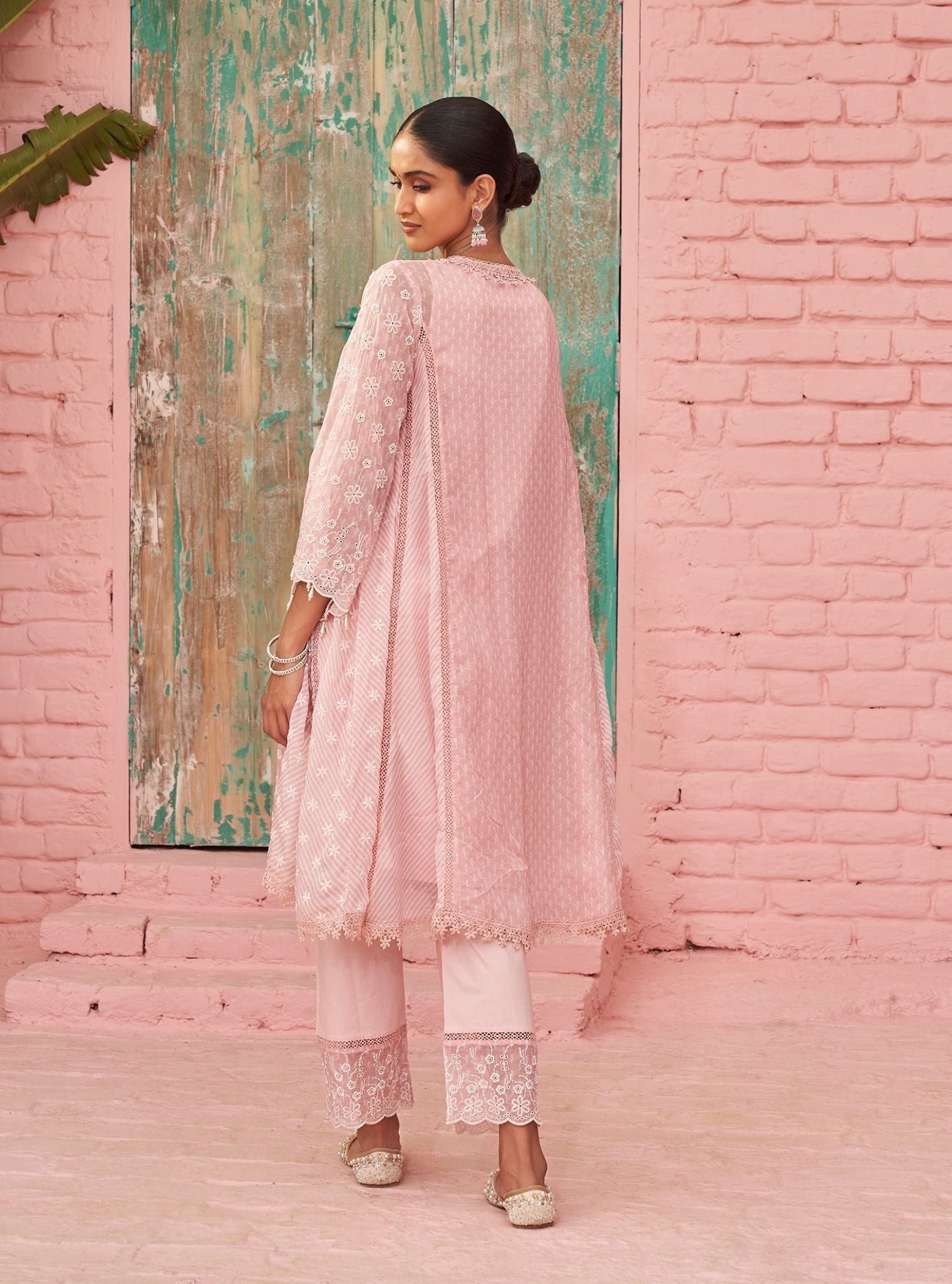 Mulmul Organza Printed Elowyn Pink Kurta With Mulmul Cotton Elowyn Pink Pant