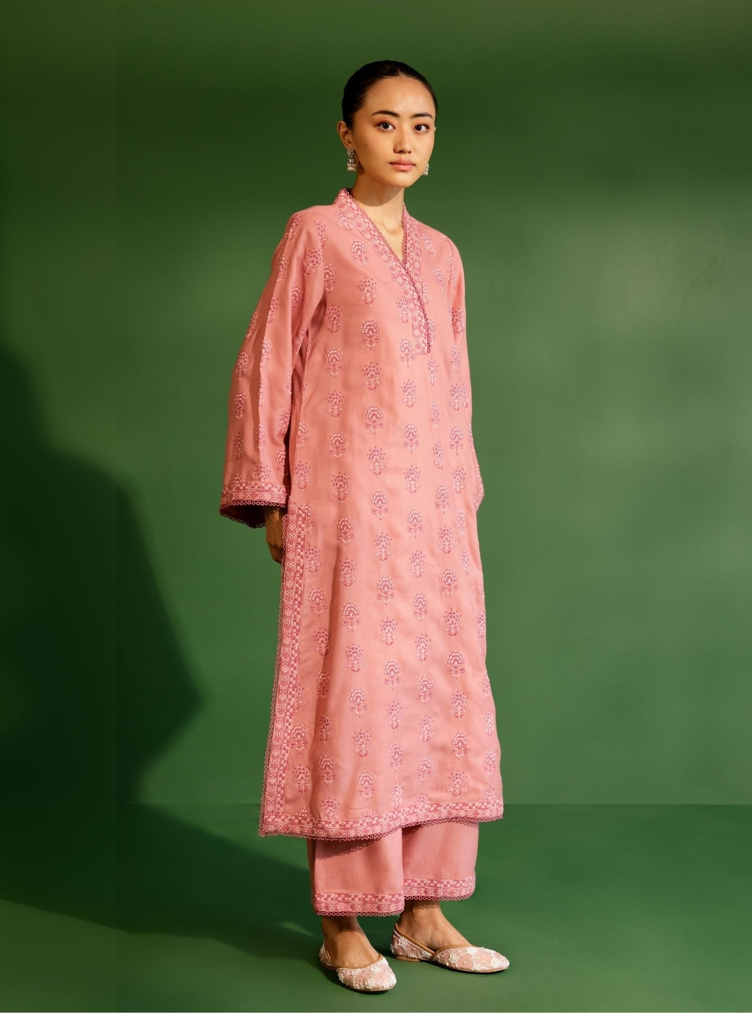 Mulmul Wool Harlow Pink Kurta With Mulmul Wool Harlow Pink Pant