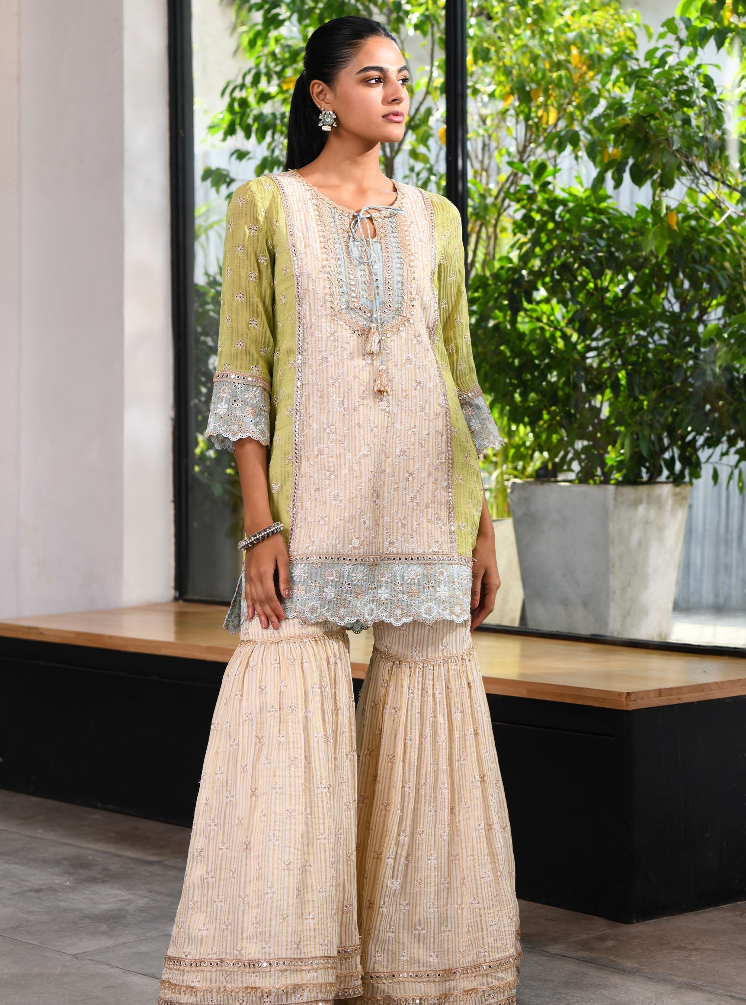 Mulmul Banarsi Birchin Off White Kurta With Birchin Off White Garara