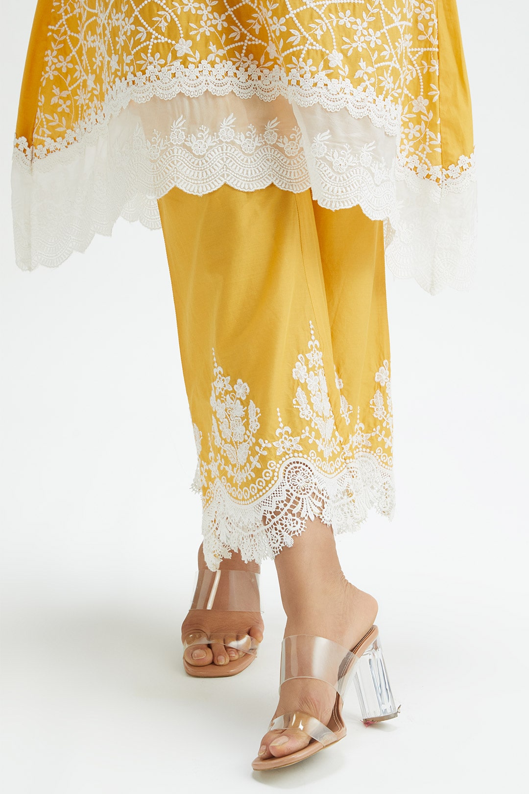 Mulmul Cotton Hummingbird Yellow Kurta With Hummingbird Yellow Pyajama