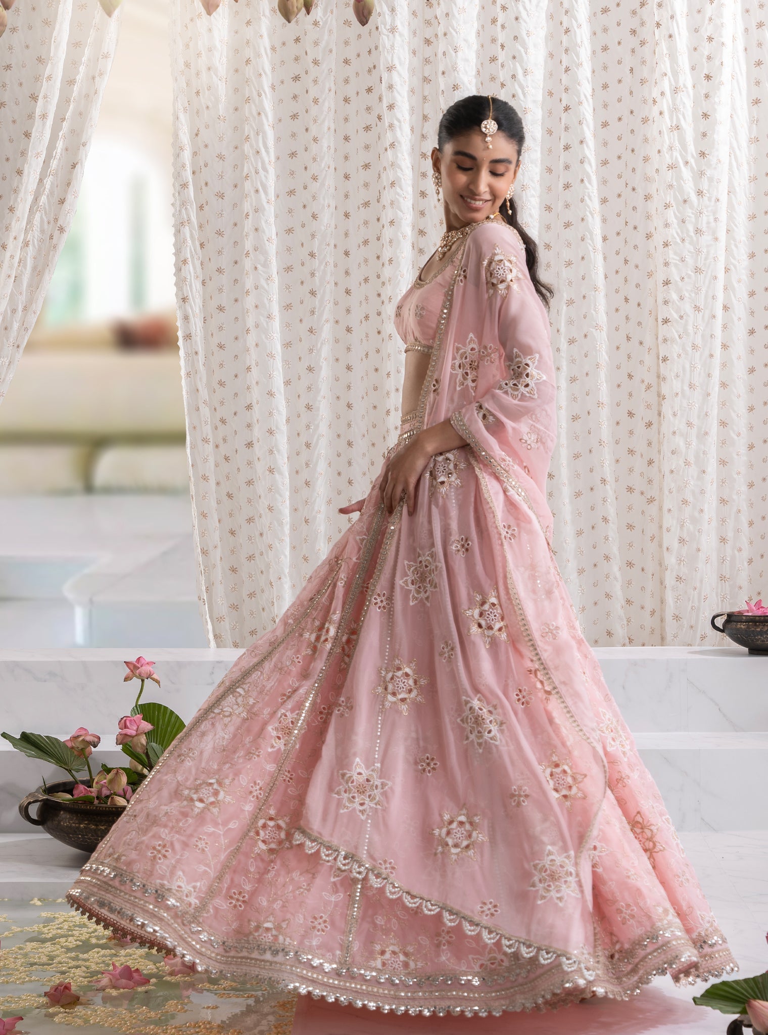 Mulmul Organza Kamali Pink Lehenga