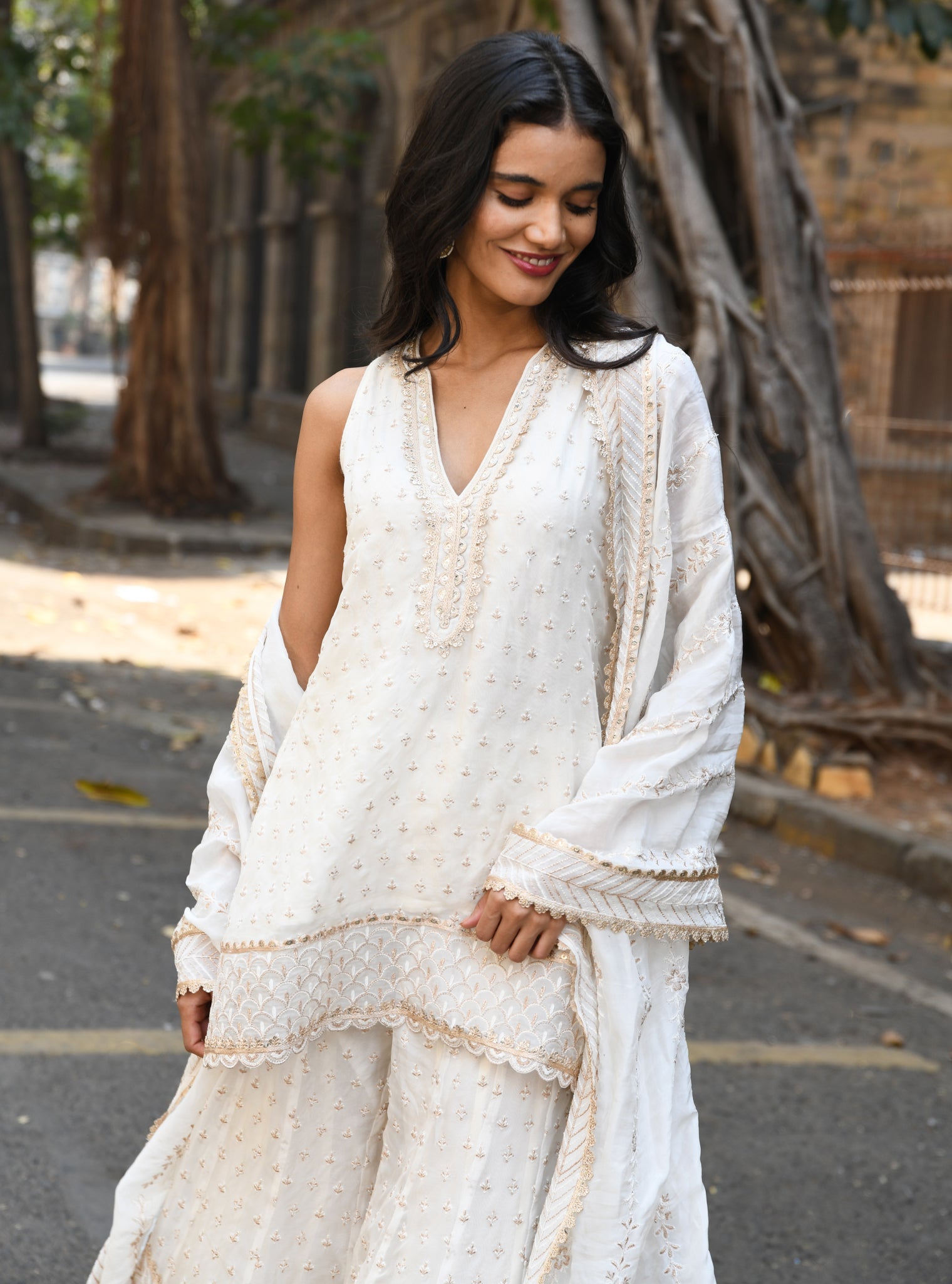 Mulmul Organza Sangli Off White Kurta With Mulmul Organza Sangli Off White Sharara