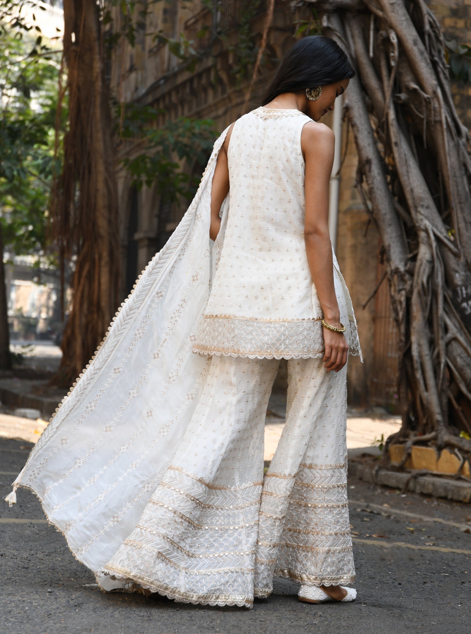 Mulmul Organza Sangli Off White Kurta With Mulmul Organza Sangli Off White Sharara