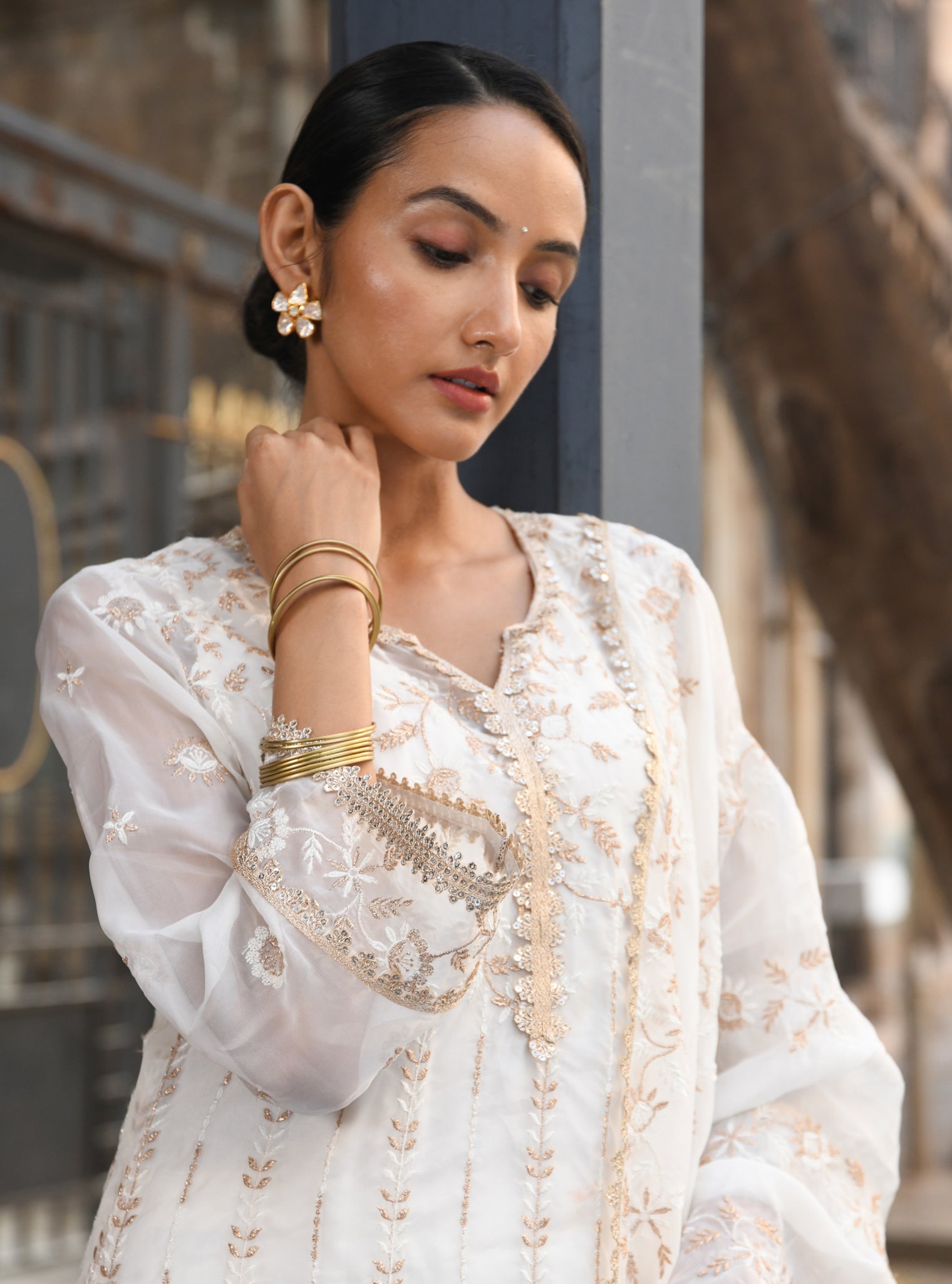 Mulmul Organza Amrapali Off White Kurta With Mulmul Pima Amrapali Off White Pant