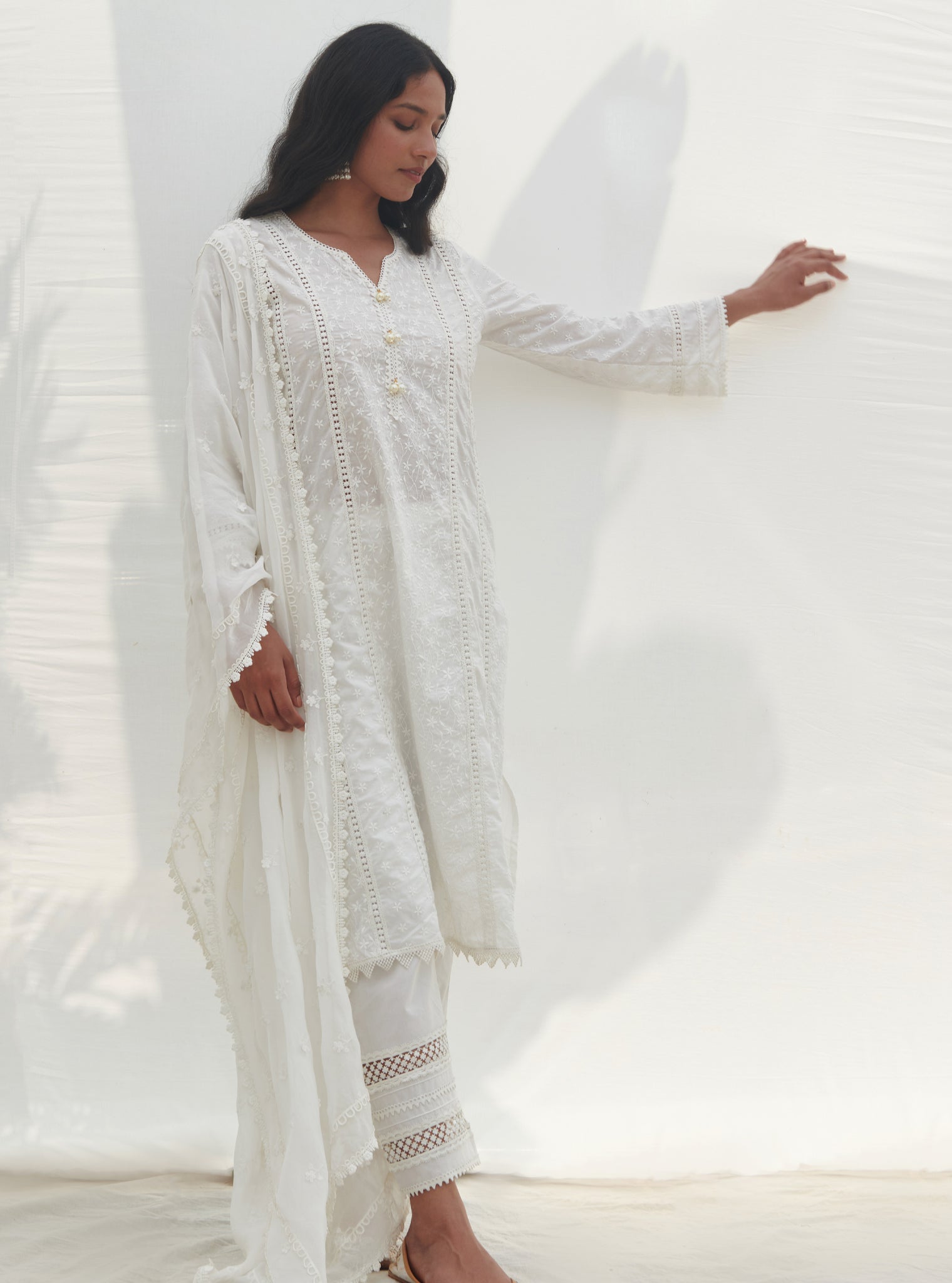 Mulmul Cotton Moira White Kurta With Mulmul Cotton Floral Ladder slim White Pant