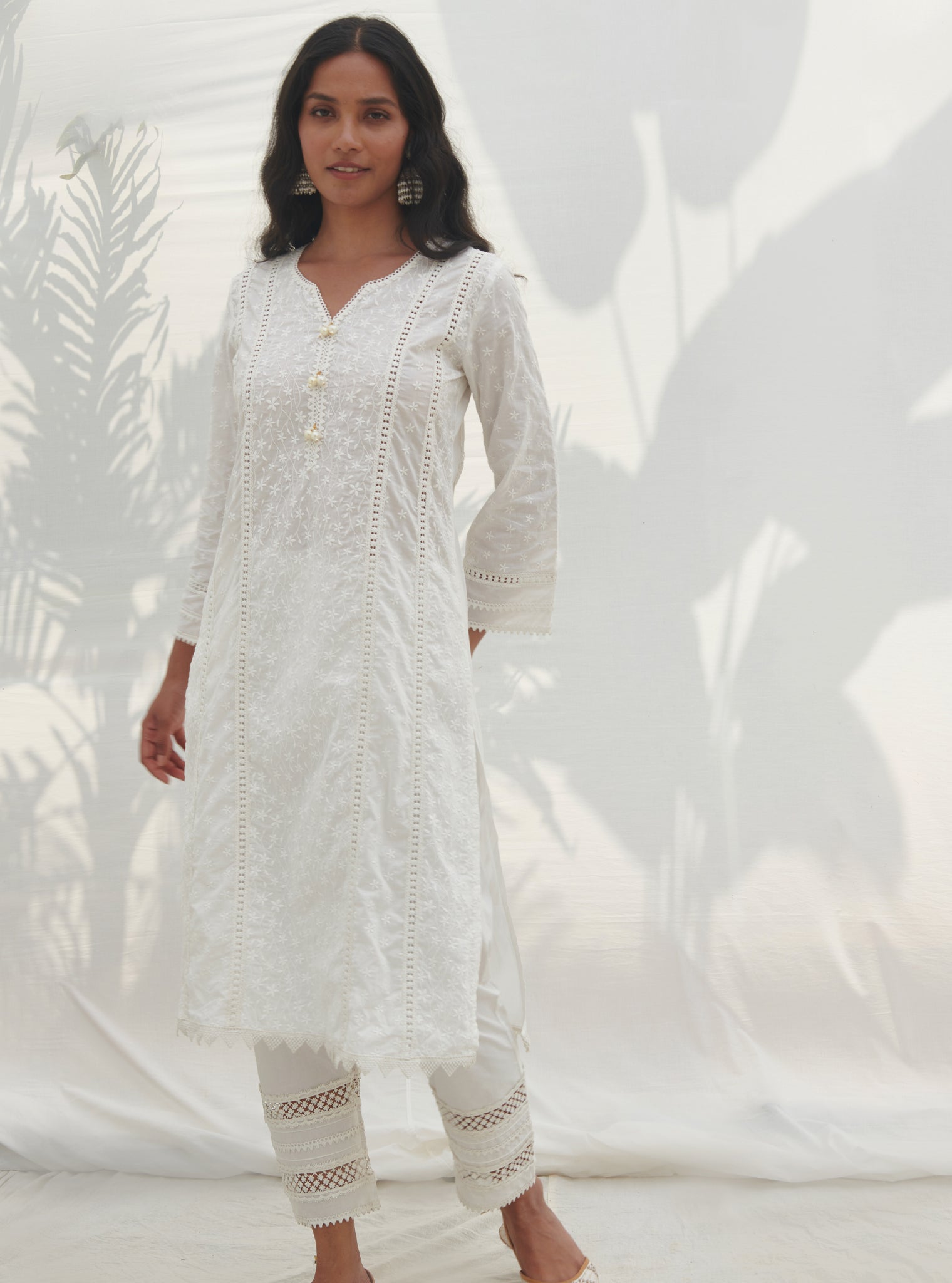 Mulmul Cotton Moira White Kurta With Mulmul Cotton Floral Ladder slim White Pant