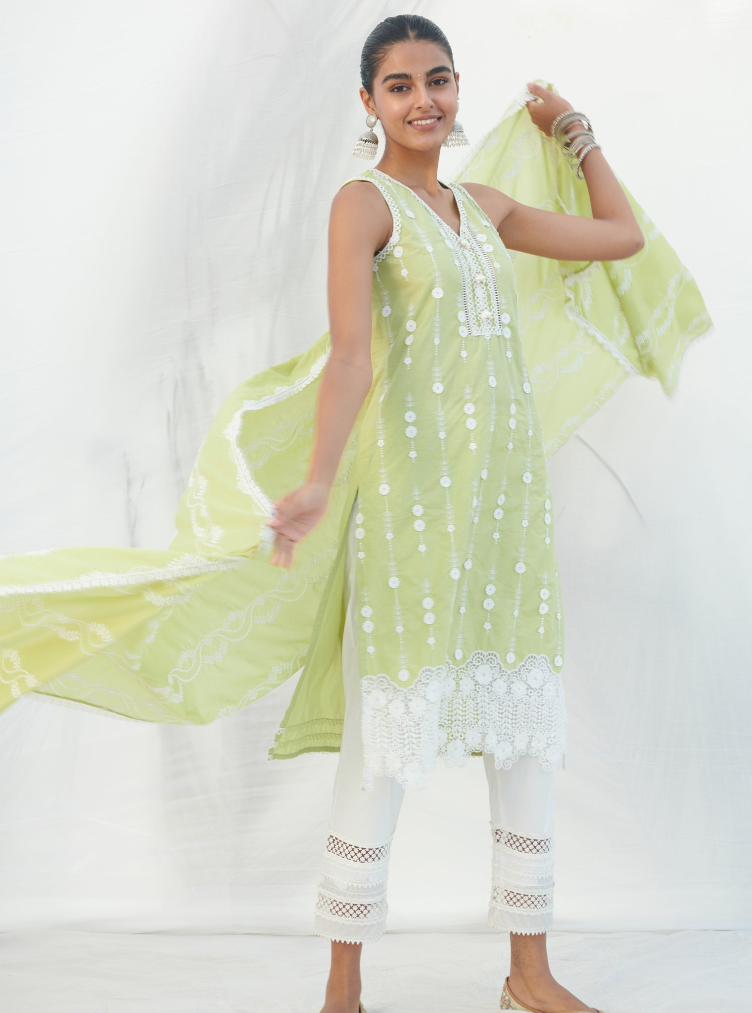 Mulmul Cotton Anashi Lime Dupatta