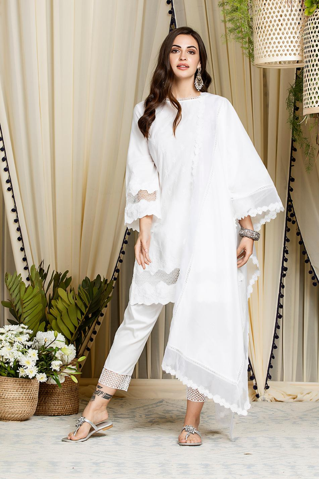 Nora Kurta White With Fern Cotton Pyajama