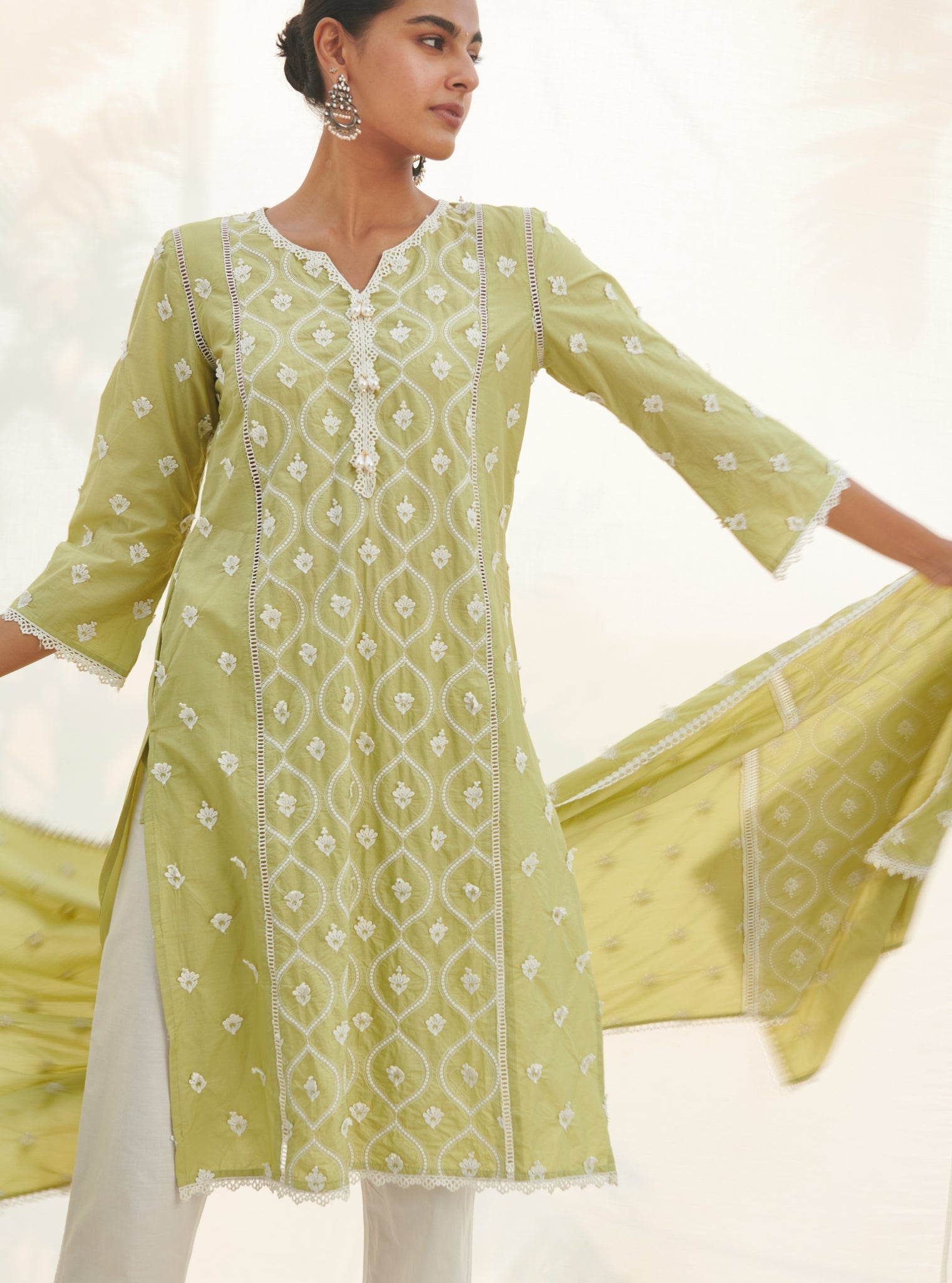 Mulmul Cotton Pilerne Lime Dupatta