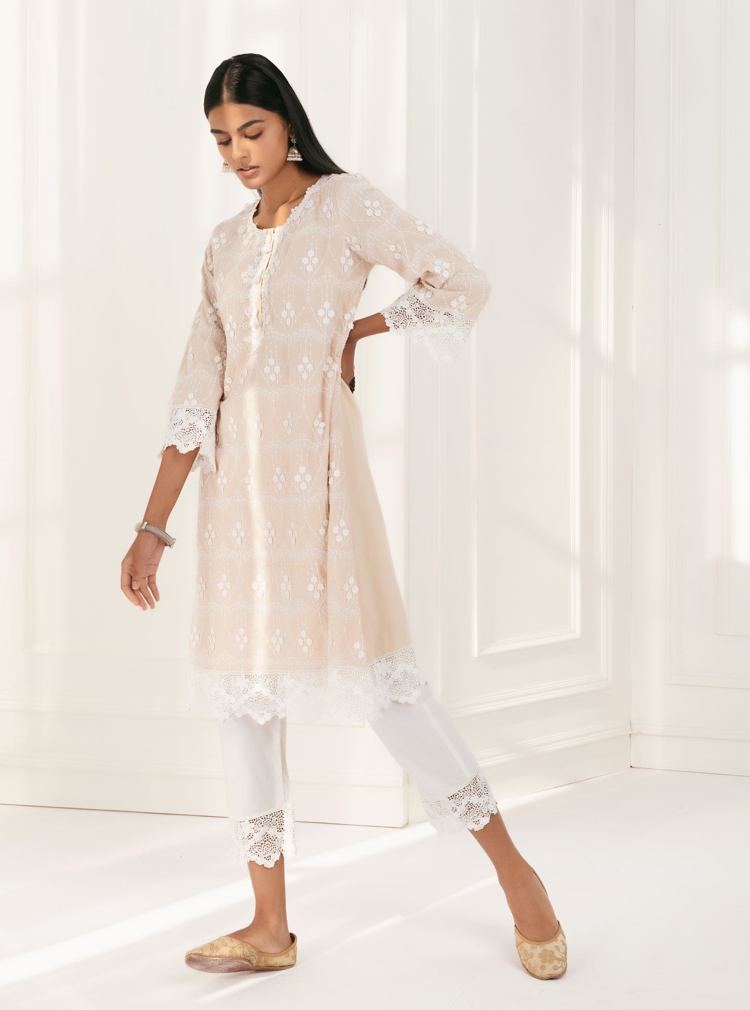 Mulmul Cotton Tirchy Beige Kurta