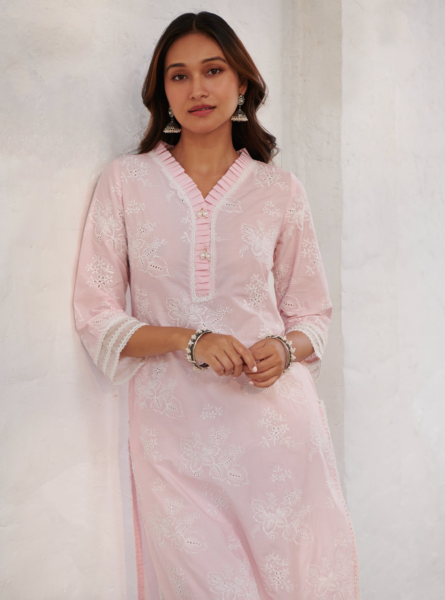 Mulmul Cotton Verlem Pink Kurta With Mulmul Cotton Savri White Pant