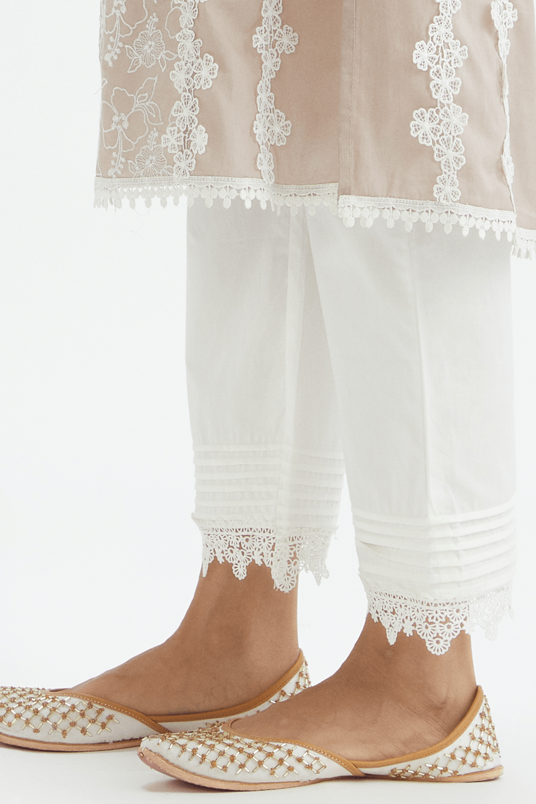 Thin Pintuck White Pyajama